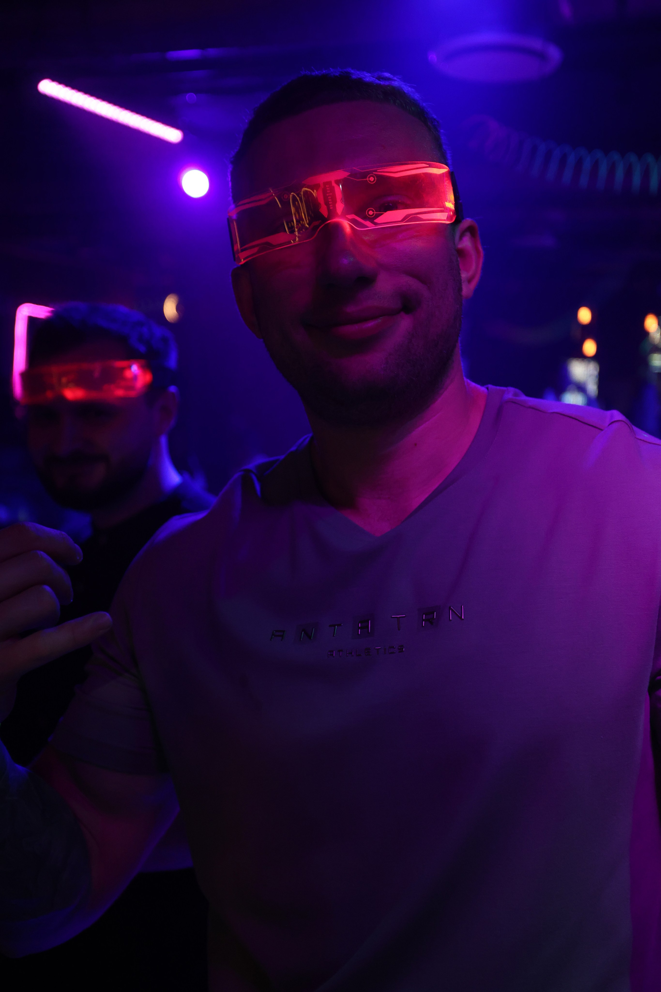 Neon Party 01.08.25. Мята Спортивная — Кальянная, караоке, бар в Минске