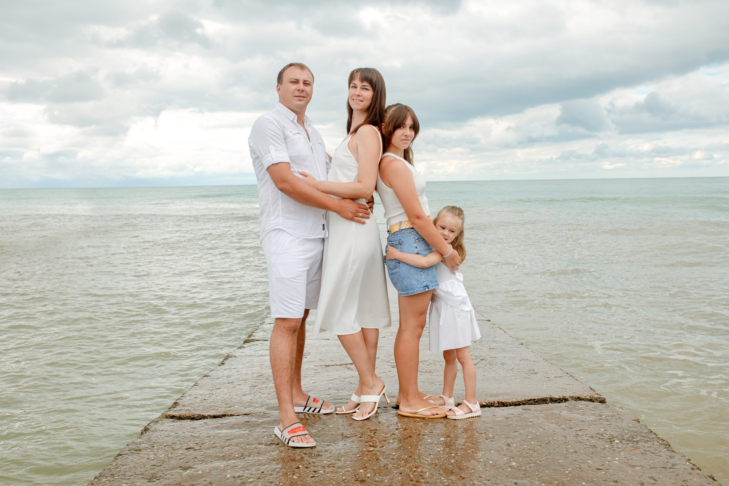 Анастасия и Владимир с дочерью. Фотограф в Геленджике, Архипо-Осиповке, Абрау-Дюрсо, Кринице Виктория