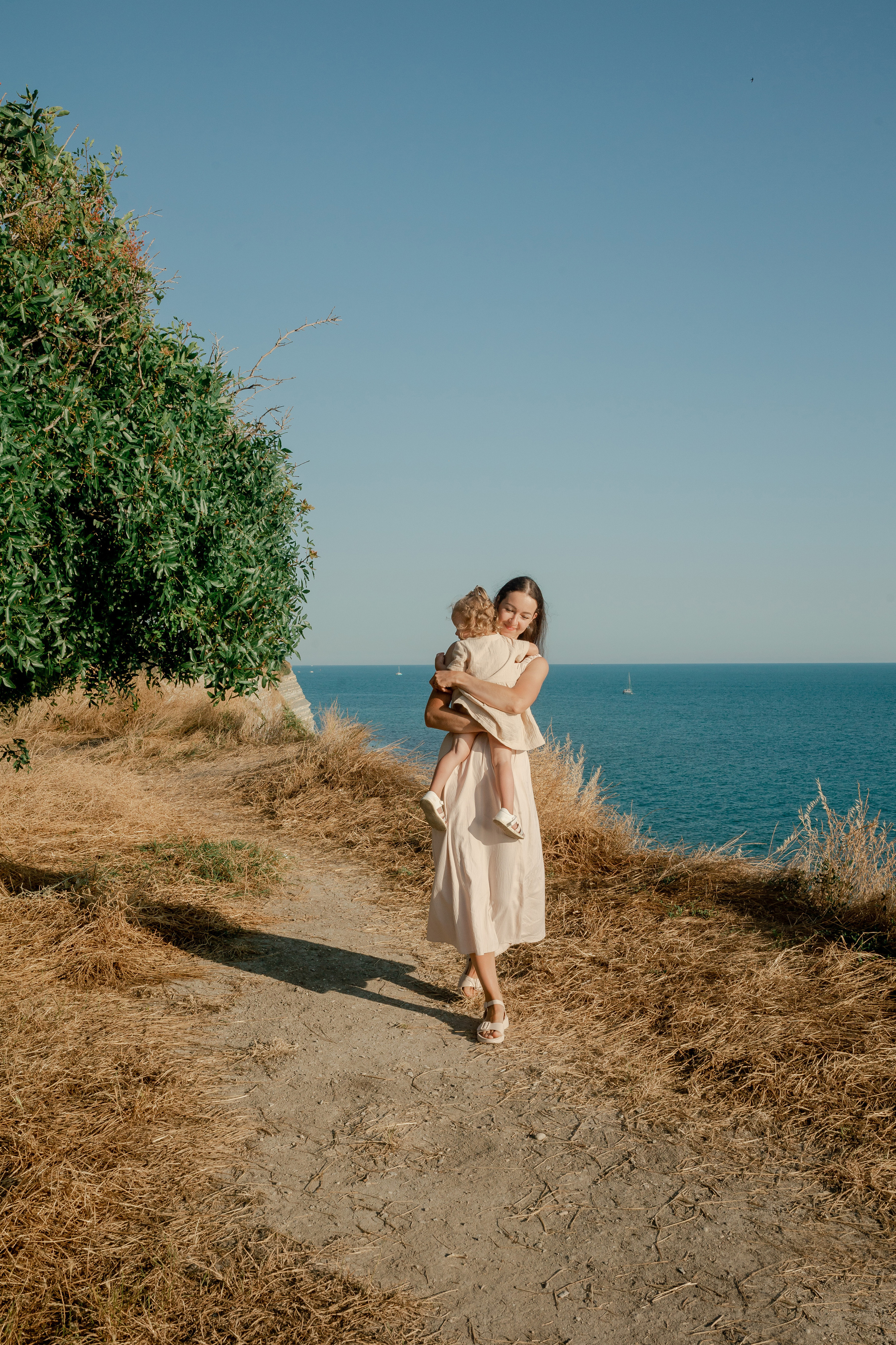 Татьяна и Виктор с детьми. Фотограф в Геленджике, Архипо-Осиповке, Абрау-Дюрсо, Кринице Виктория