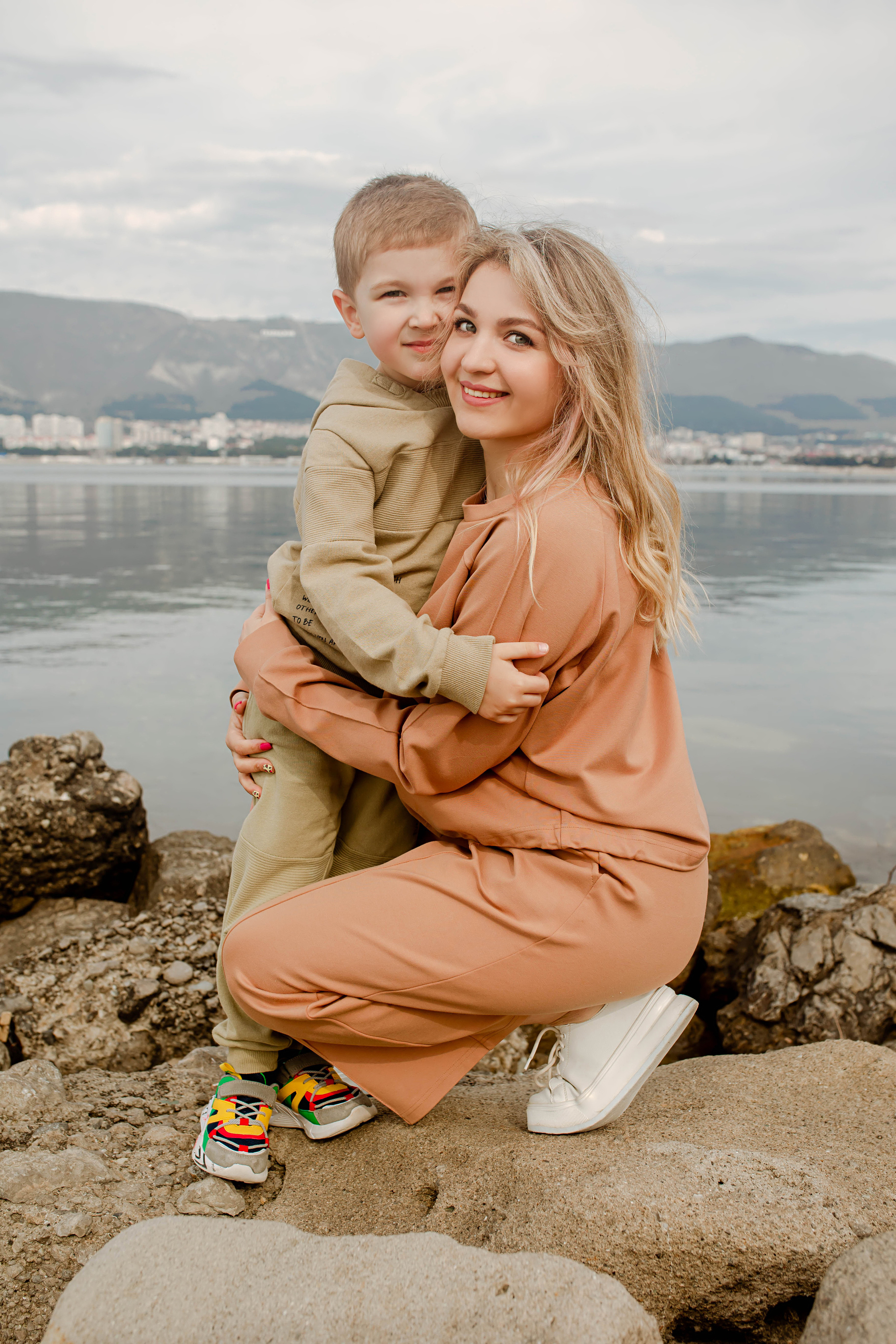 Анна, Вадим и Михаил. Фотограф в Геленджике, Архипо-Осиповке, Абрау-Дюрсо, Кринице Виктория