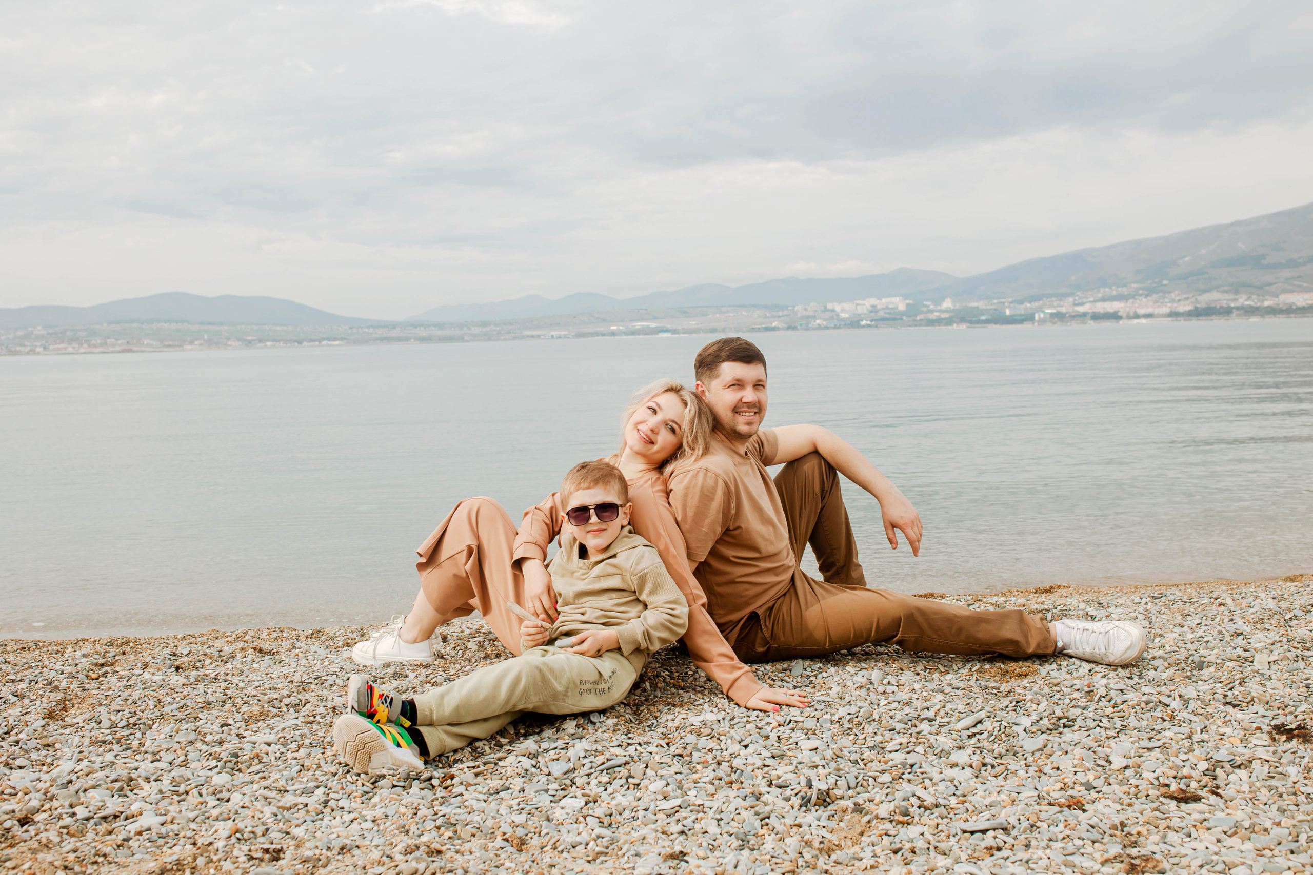 Анна, Вадим и Михаил. Фотограф в Геленджике, Архипо-Осиповке, Абрау-Дюрсо, Кринице Виктория