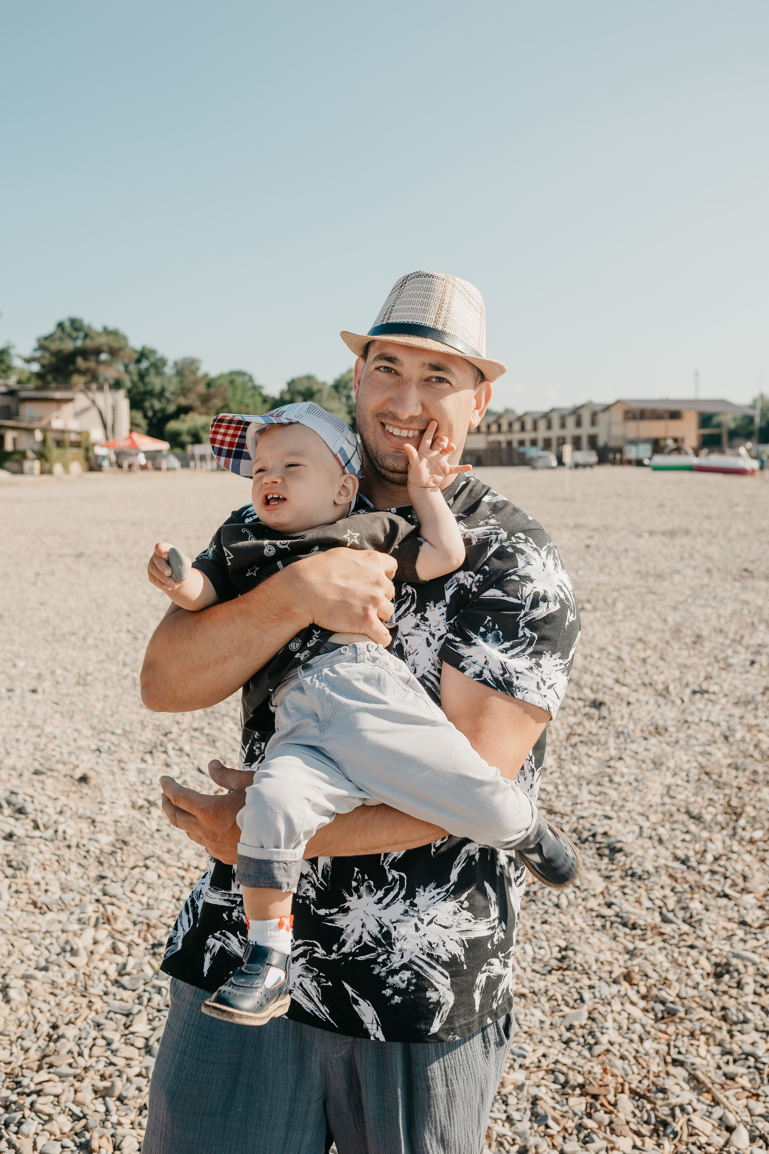 Александра и Павел с детьми. Фотограф в Геленджике, Архипо-Осиповке, Абрау-Дюрсо, Кринице Виктория