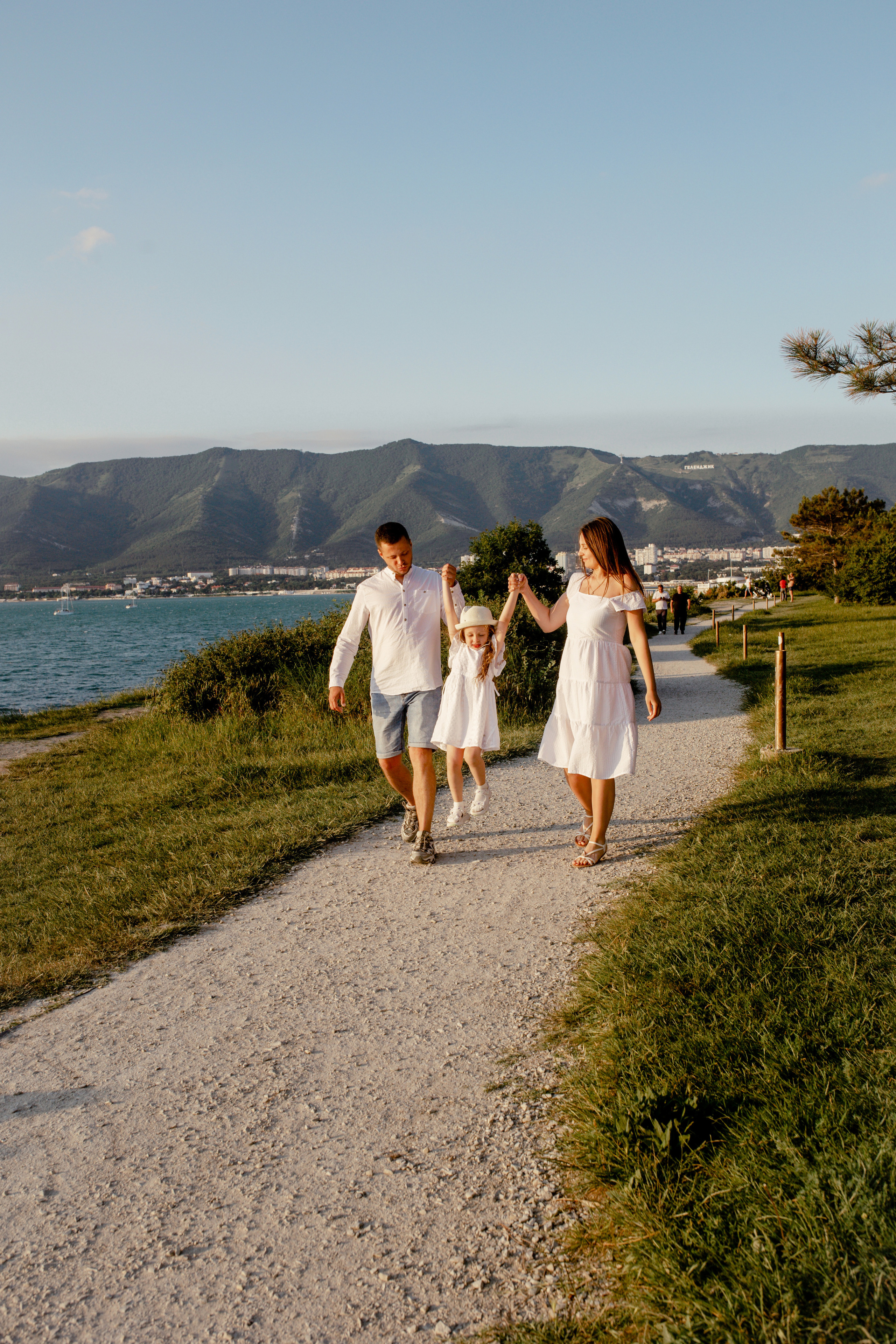 Юлия, Алексей и Саша. Фотограф в Геленджике, Архипо-Осиповке, Абрау-Дюрсо, Кринице Виктория