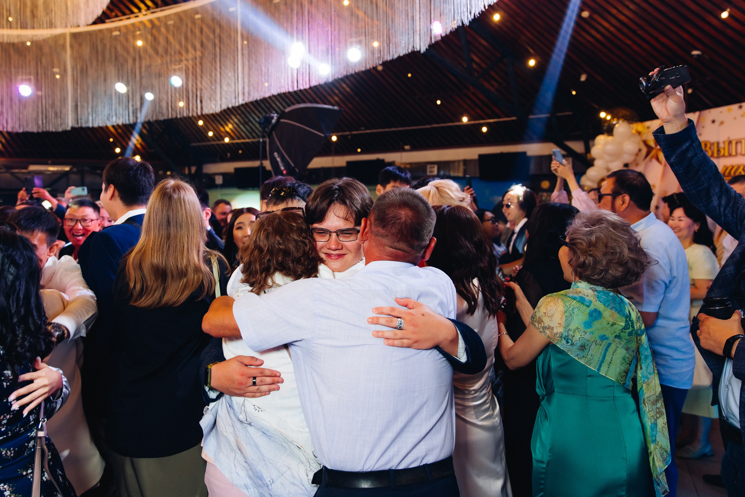 Выпускной вечер. 49 школа. Баран на корове. Свадебный и семейный фотограф в Улан-Удэ