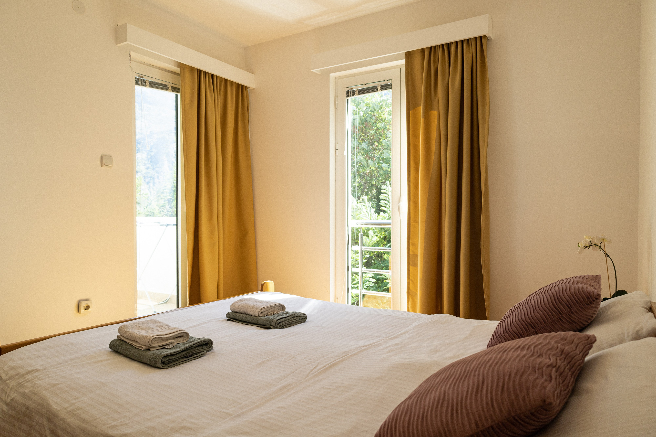 Private apartment for rent. Fotograf u Crnoj Gori-porodično fotografisanje sa djecom, lovestory, nekretnine