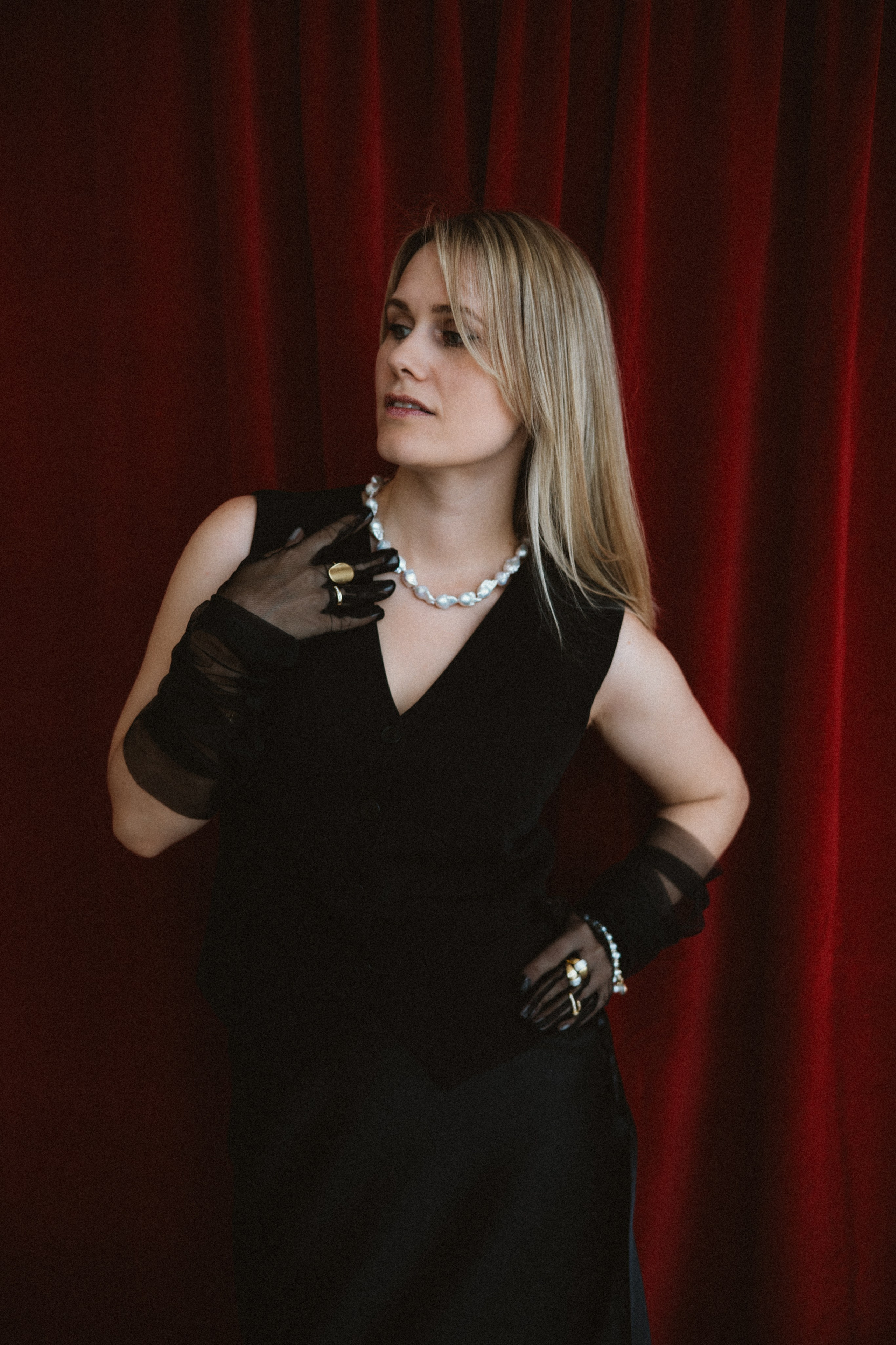 Елена — дизайнер украшений ручной работы (контент и новый образ). Психолог, фотограф Мария Черницкая