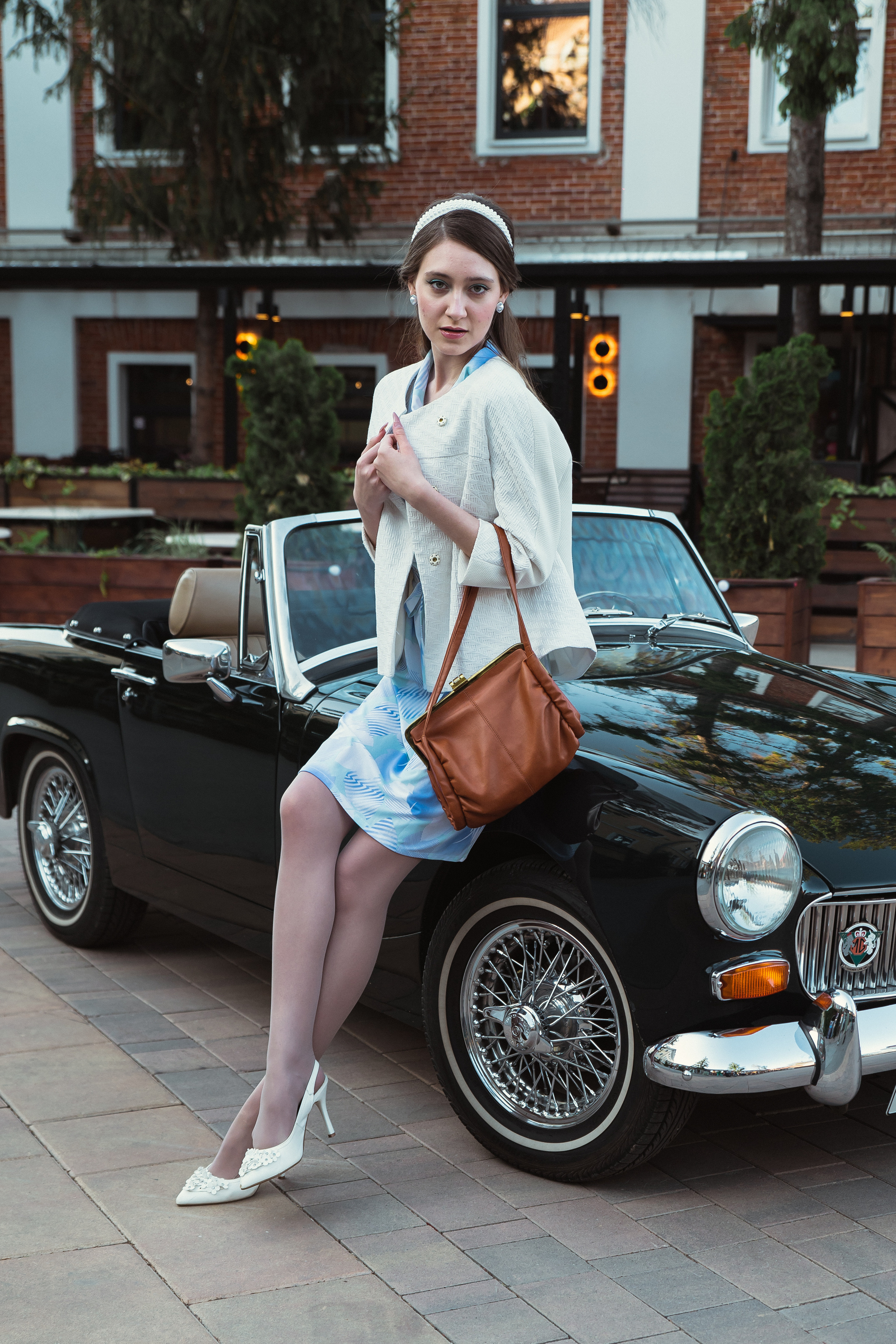 Фотосессия с ретро автомобилем. Саенко Людмила Фотограф из Тулы