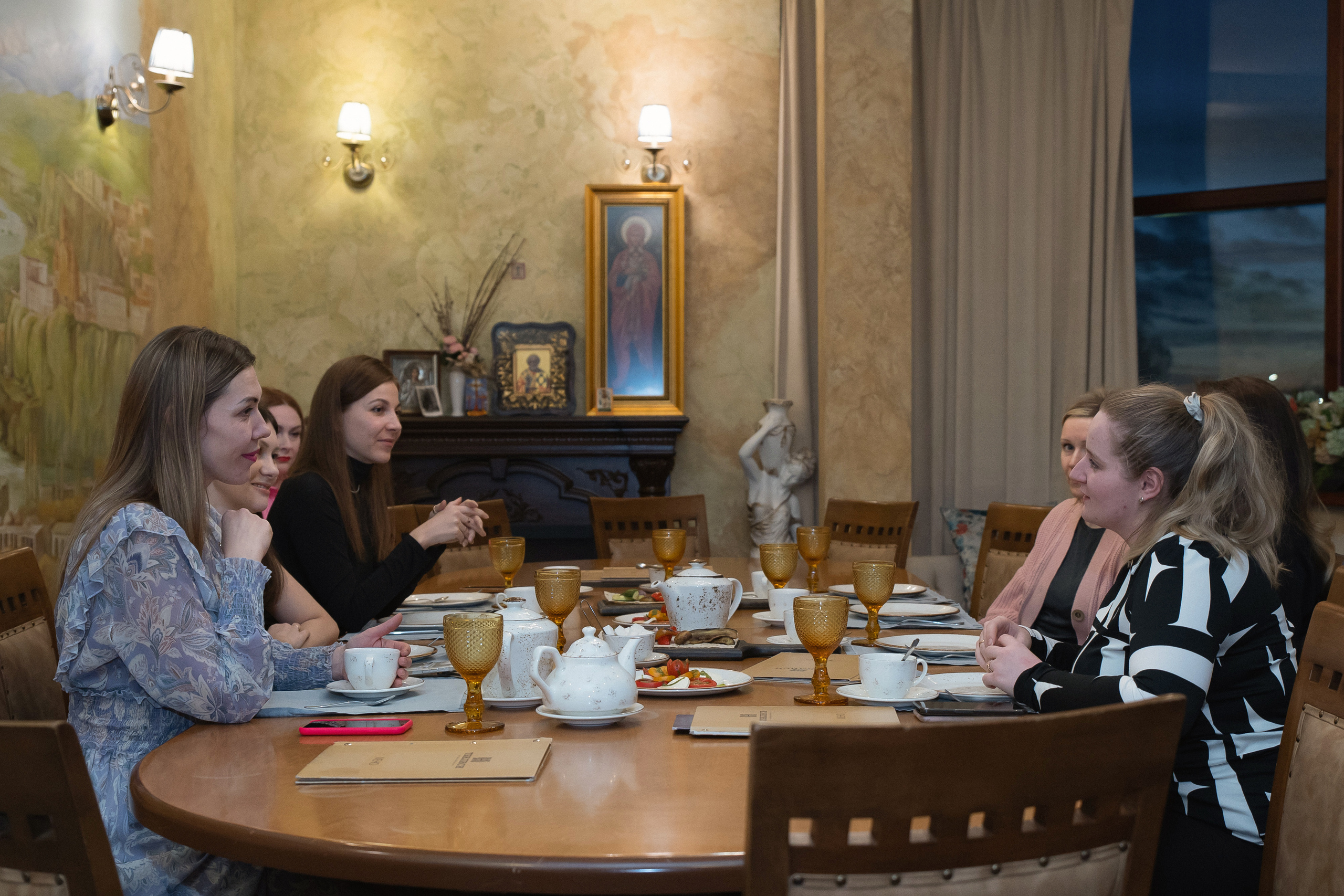 ДЕВИЧНИК В РЕСТОРАНЕ. Саенко Людмила Фотограф из Тулы