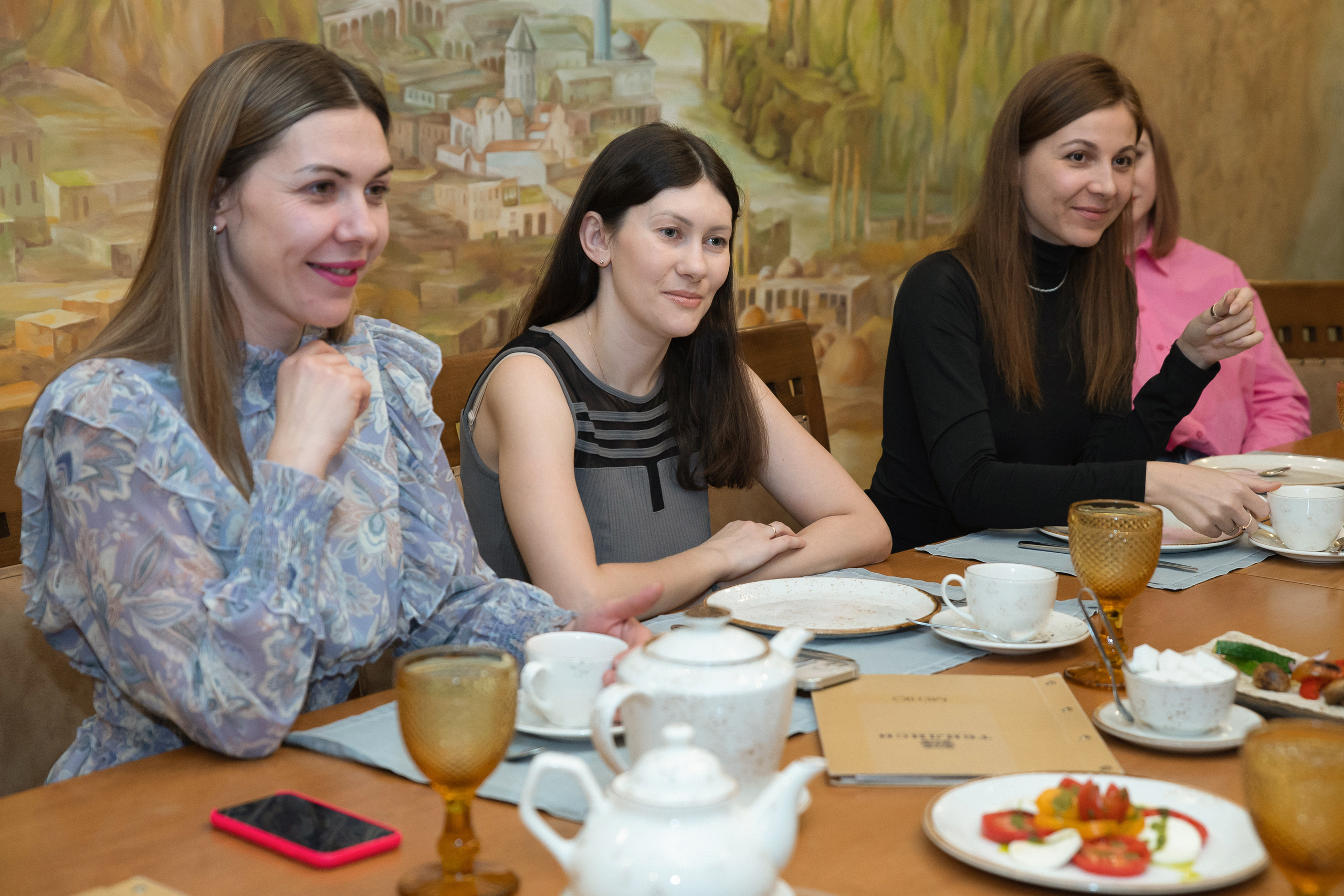 ДЕВИЧНИК В РЕСТОРАНЕ. Саенко Людмила Фотограф из Тулы