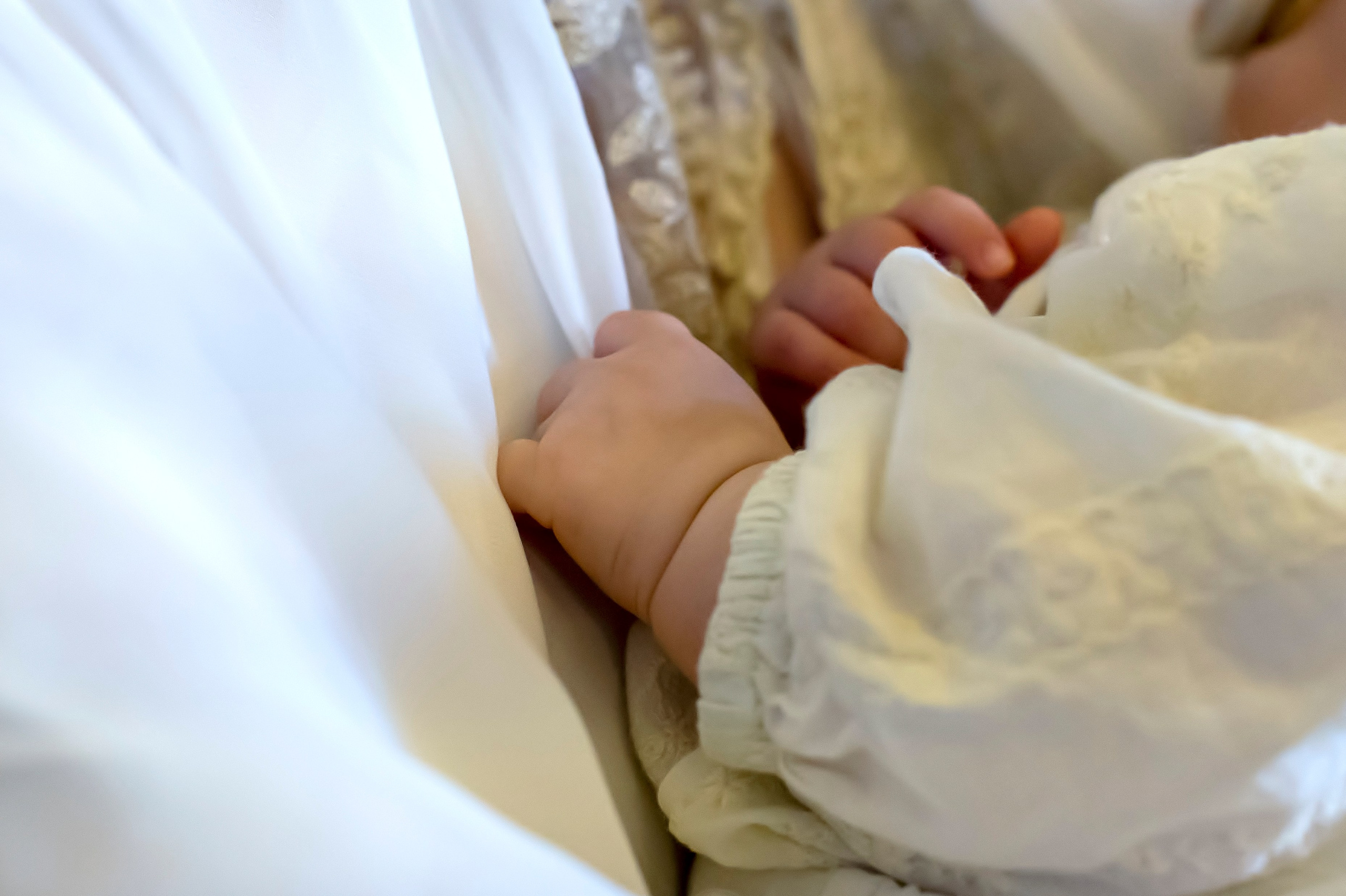 Крещение Елизаветы в Храме Климента Папы Римского. Свадебный и семейный фотограф в Москве Ирина Гончарова