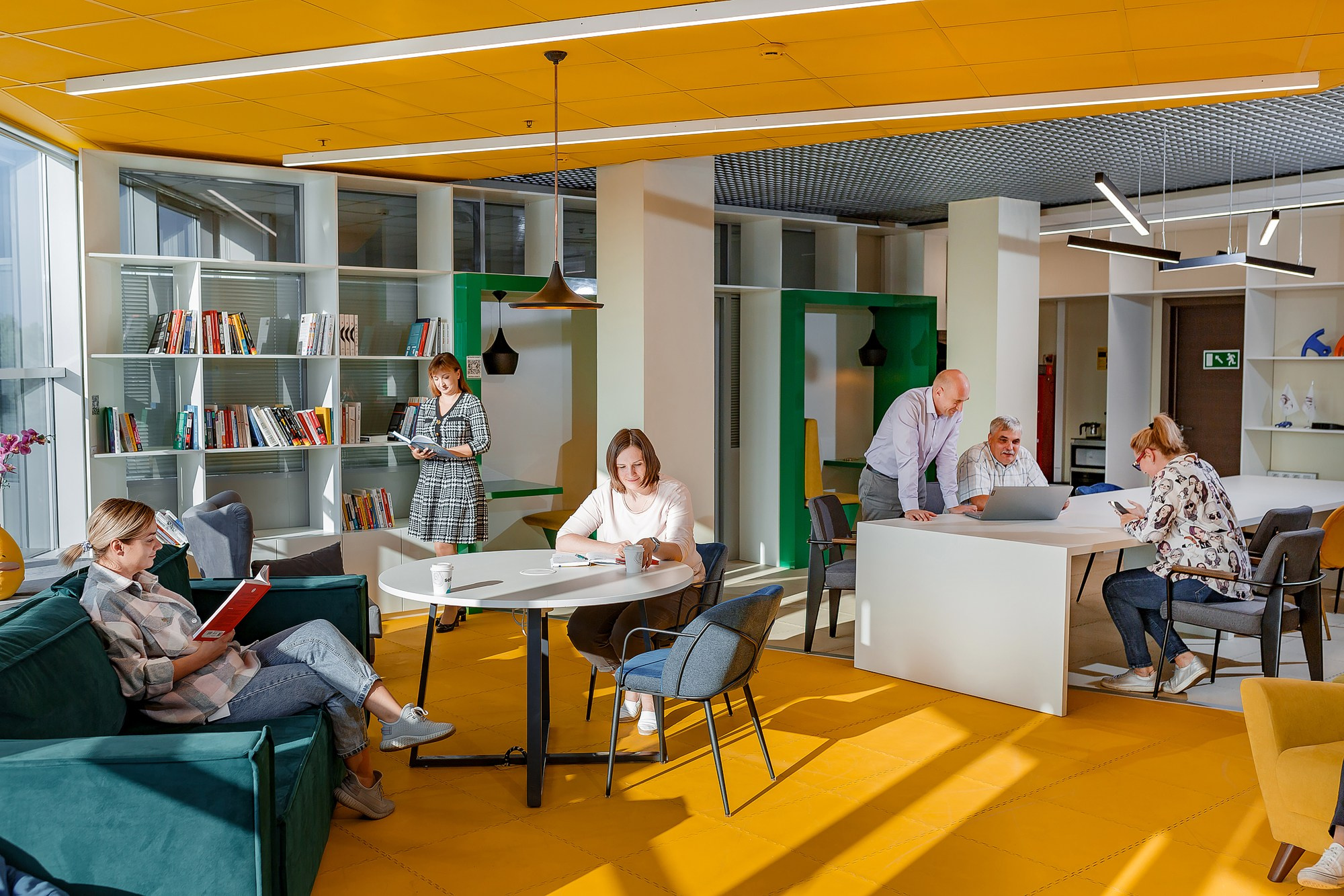 Корпоративная — имиджевая фотосъемка для вашей компании. Фотограф Соловьев Денис в Московской и Владимирской области