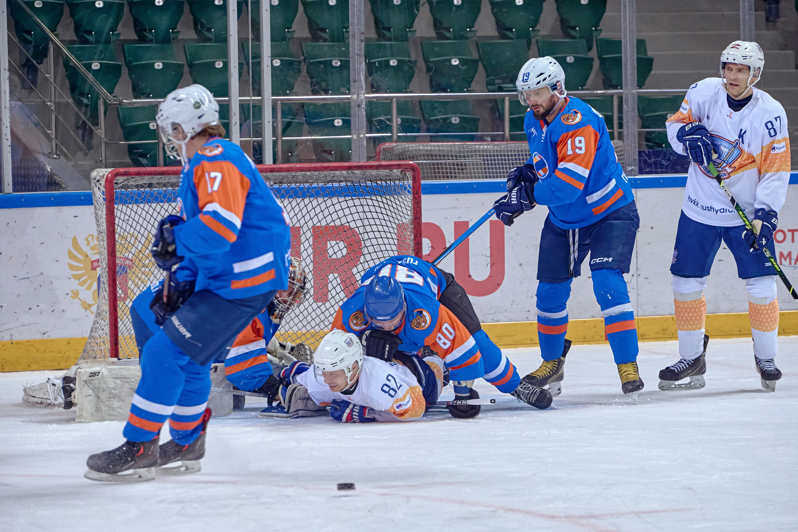 Платинум Арена — Хоккей — РусГидро. Фотограф Яковлев Роман — Красноярск