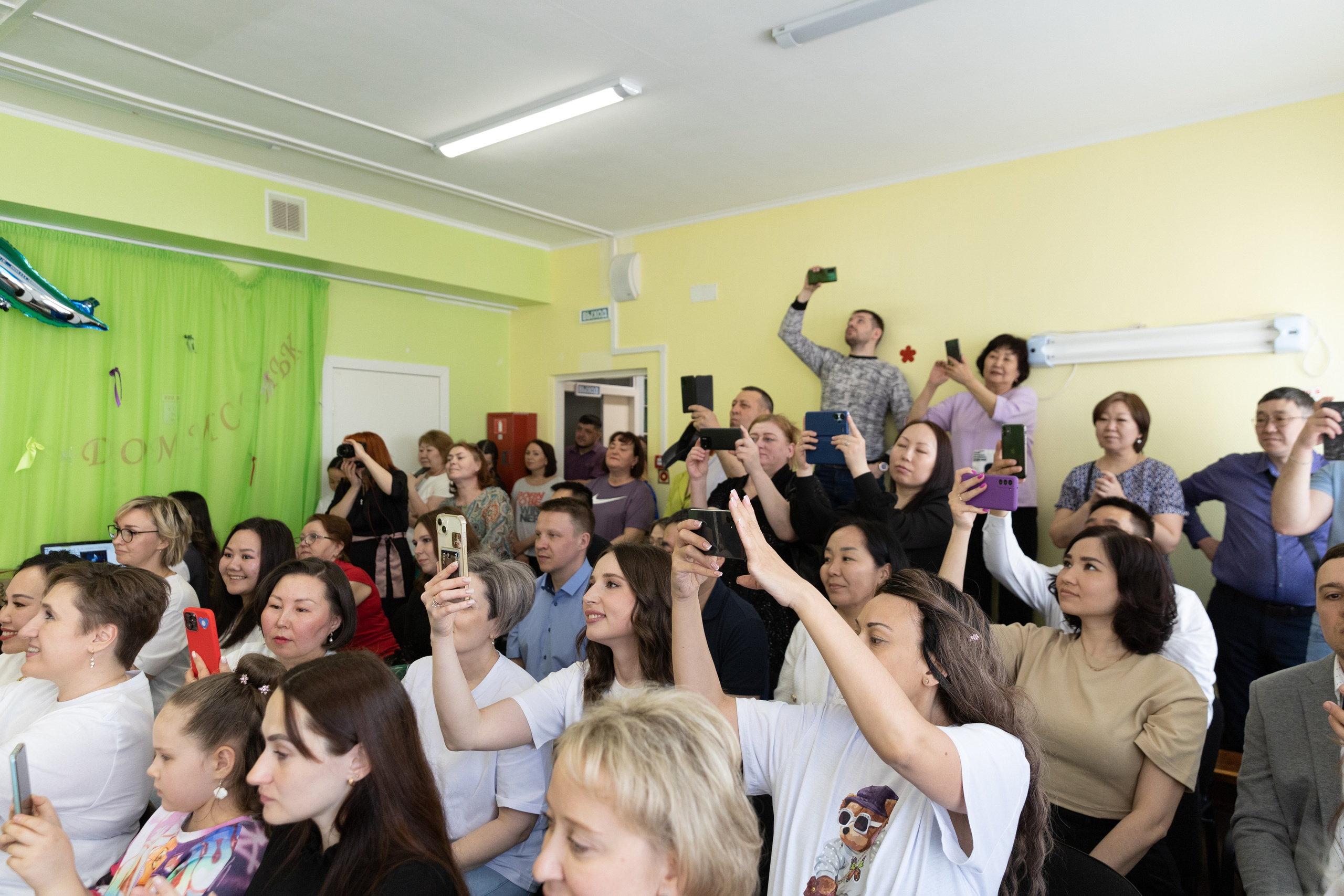 Утренники. Литовкина Анастасия фотограф, выпускные альбомы г. Мирный