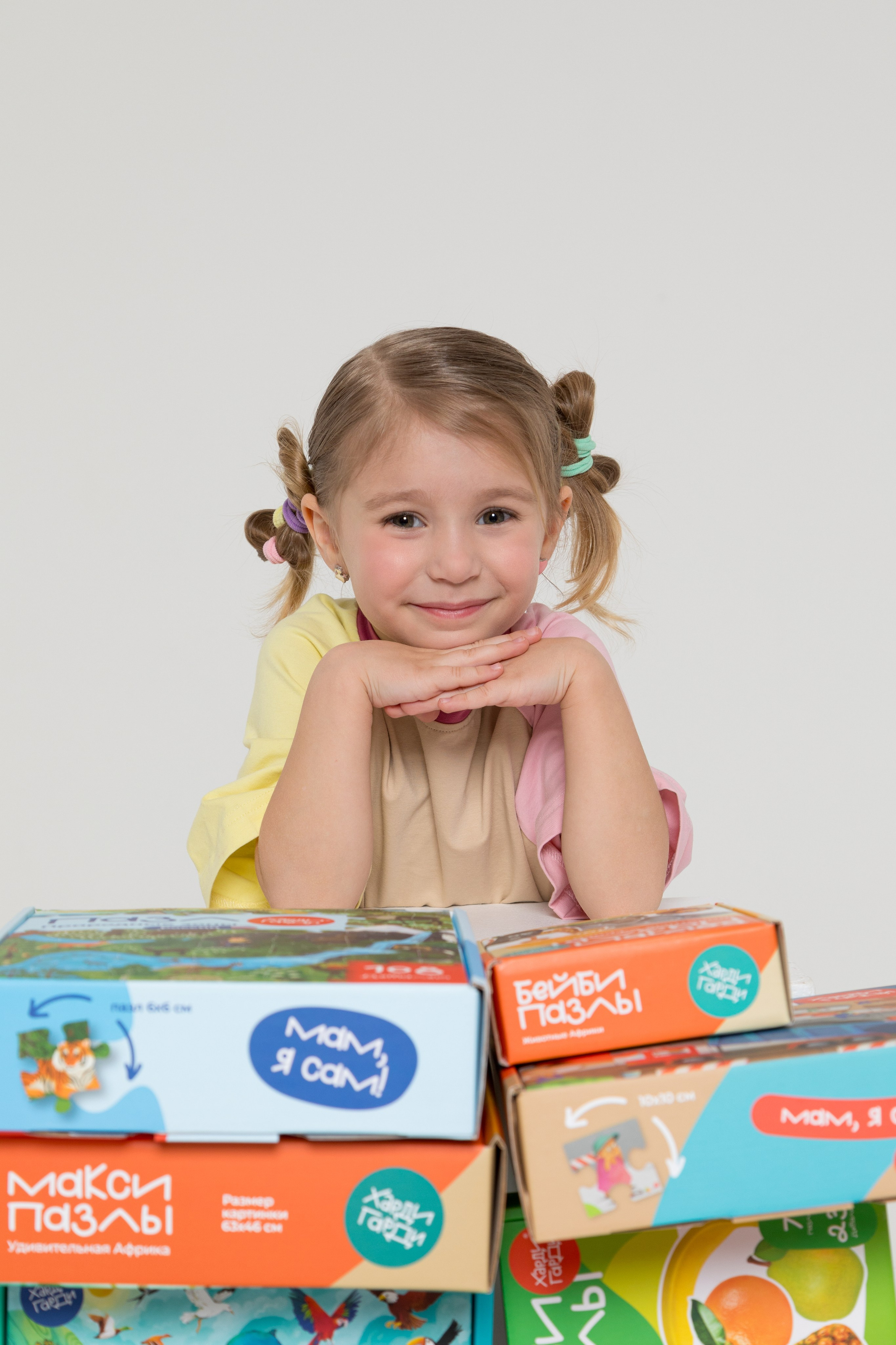 Имиджевая и каталожная съёмка для бренда детских пазлов. Детский и контент фотограф Надя Волкова Санкт-Петербург