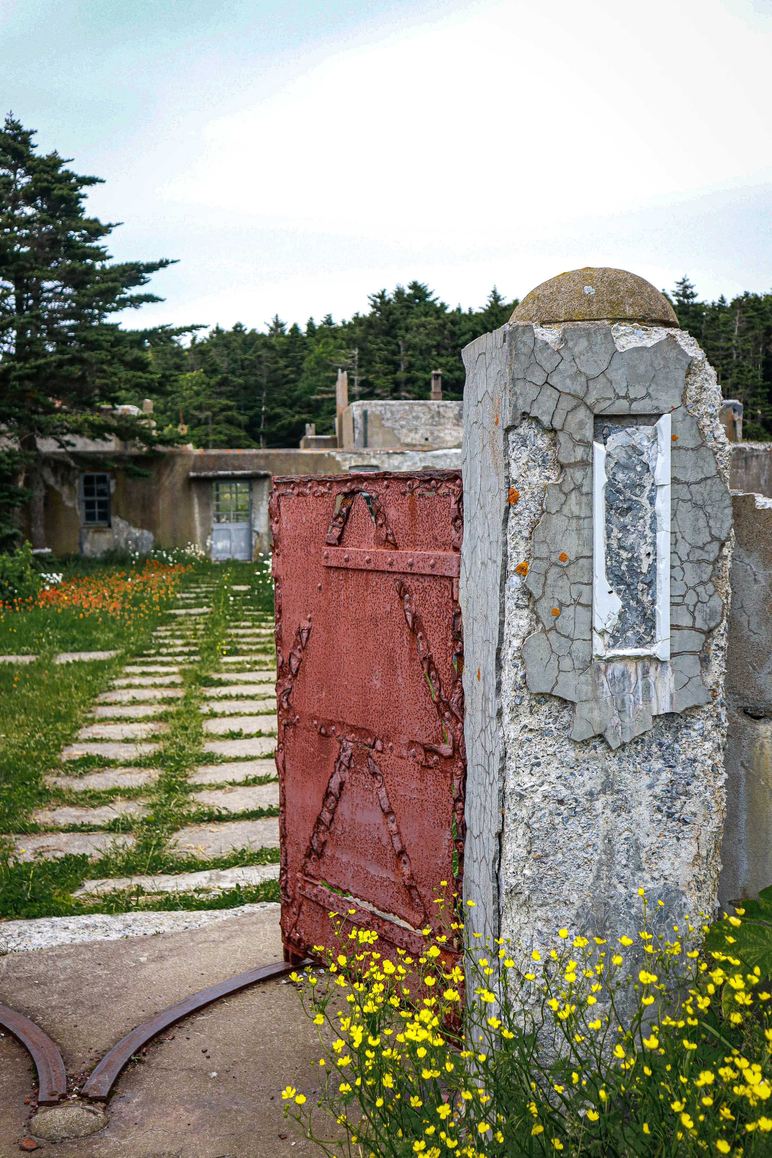 Маяк Тонин на мысе Свободном. Карафуто. Фотограф в Южно-Сахалинске Гусаков Евгений