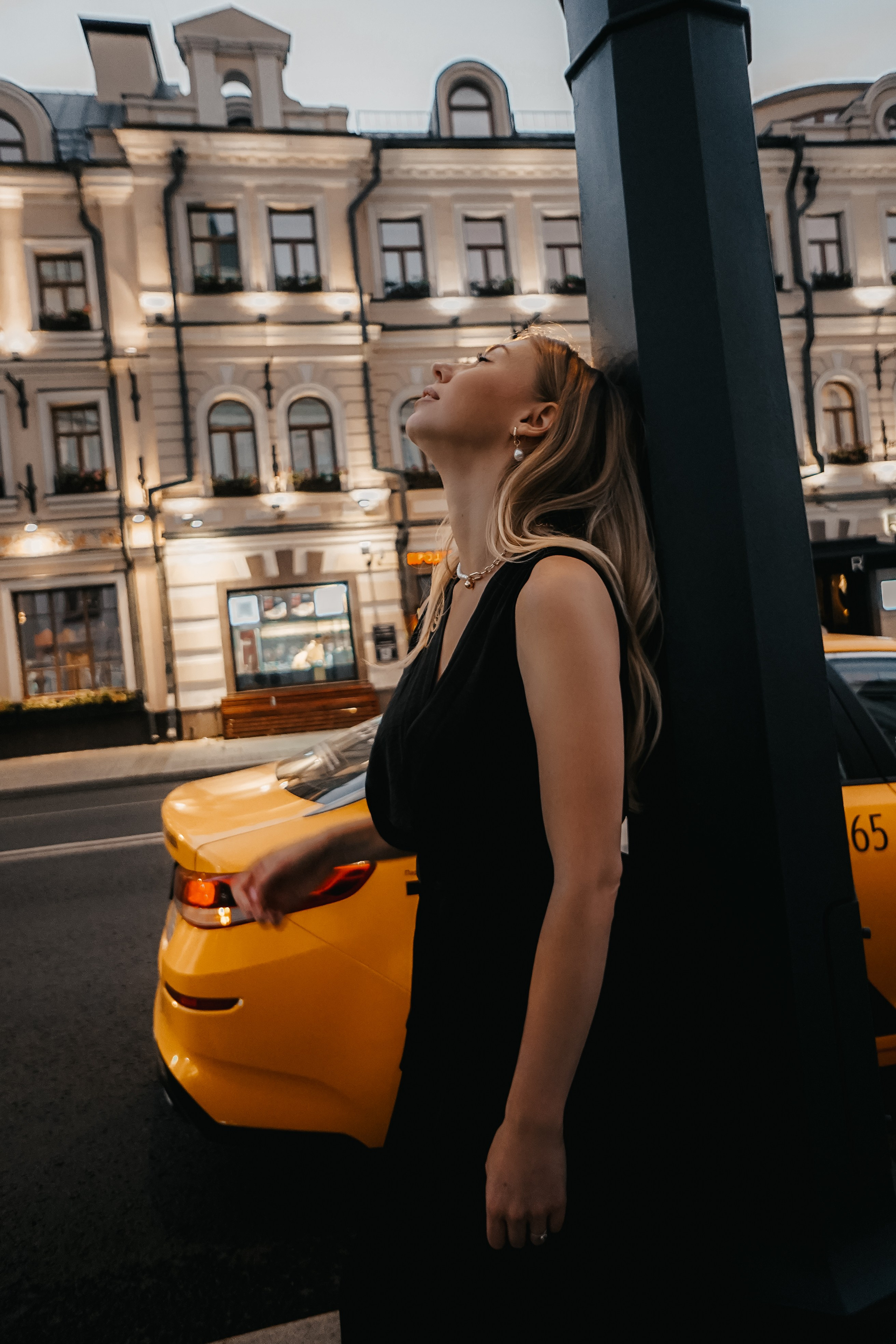 Индивидуальная фотосессия на улице (уличная). Фото и видео съемка