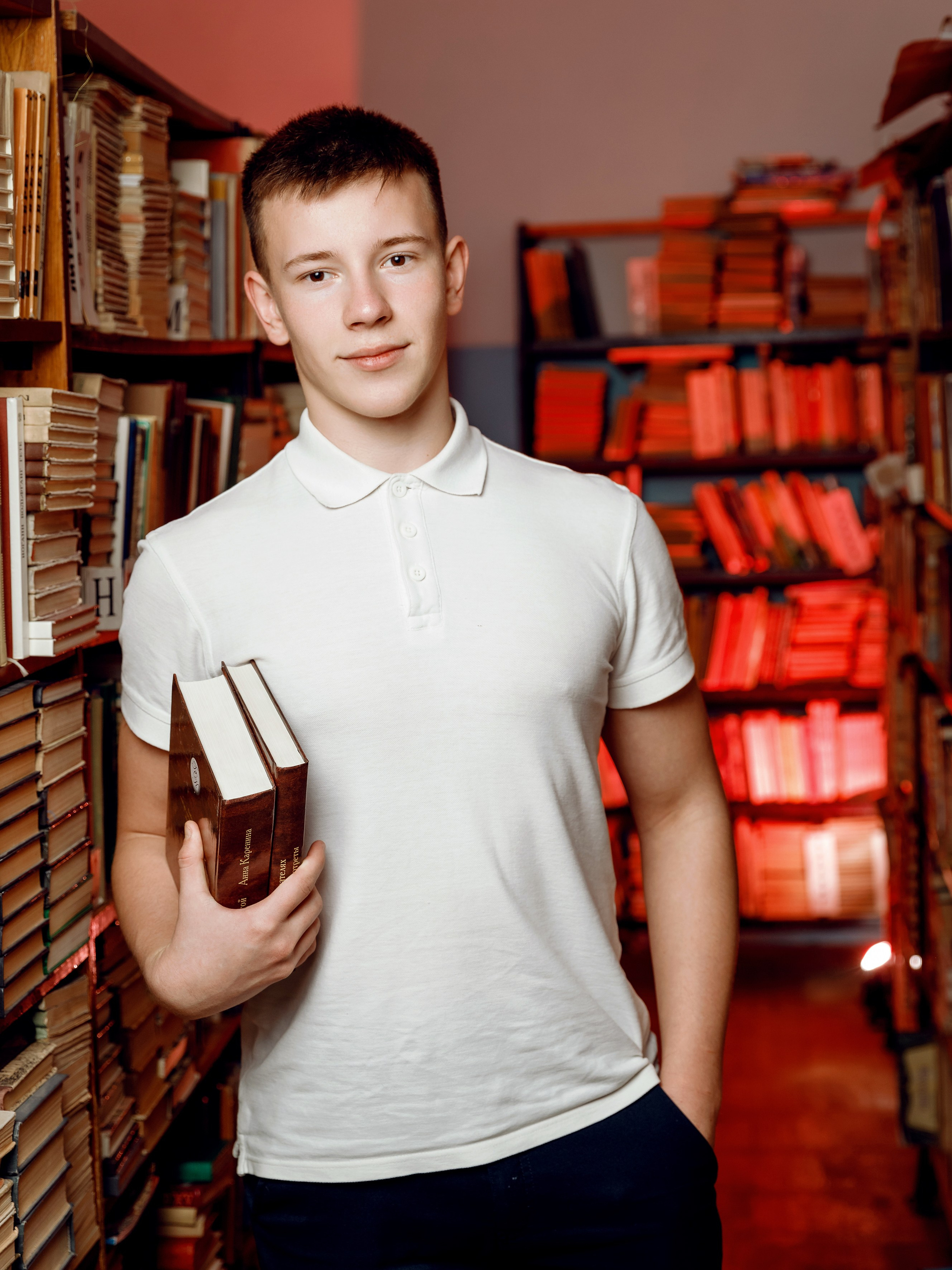 ПОРТРЕТЫ. Марина Ушакова. Фотограф. Выпускные альбомы. г. Краснодар