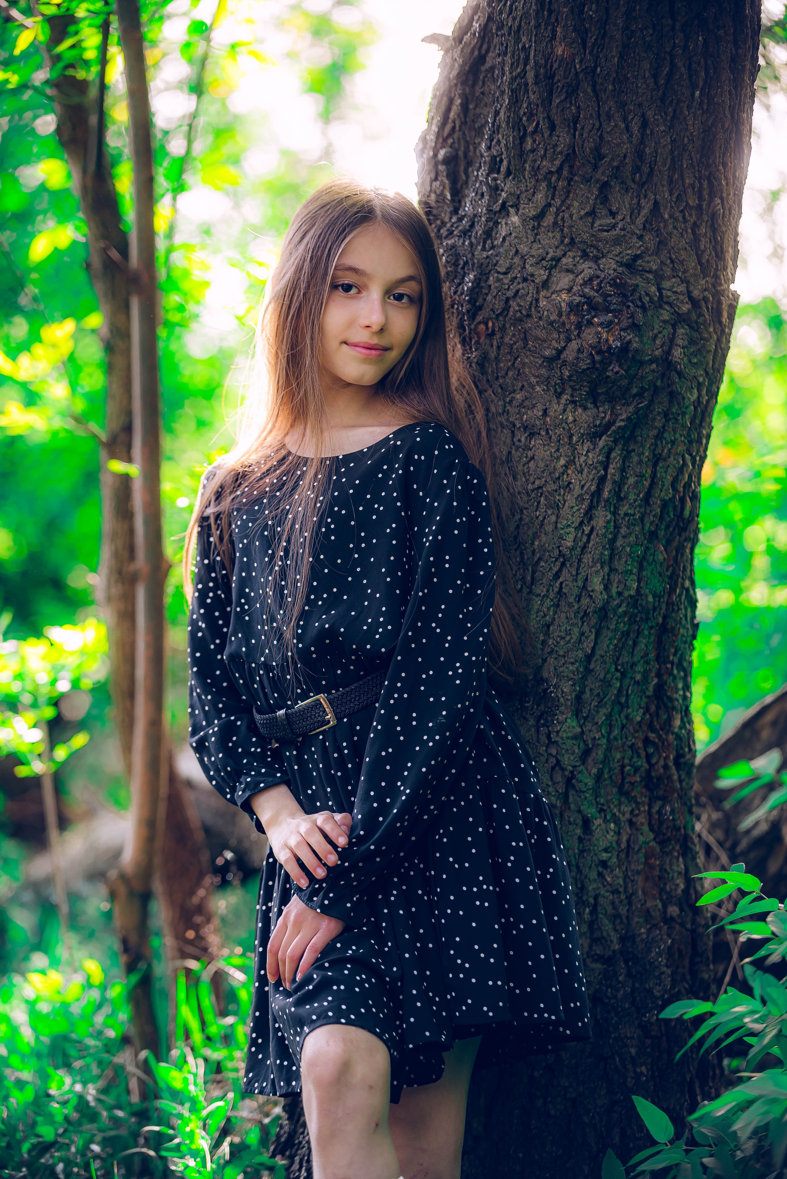 Анютка в сиреньке. Арт-фотограф Евгений Матвиенко