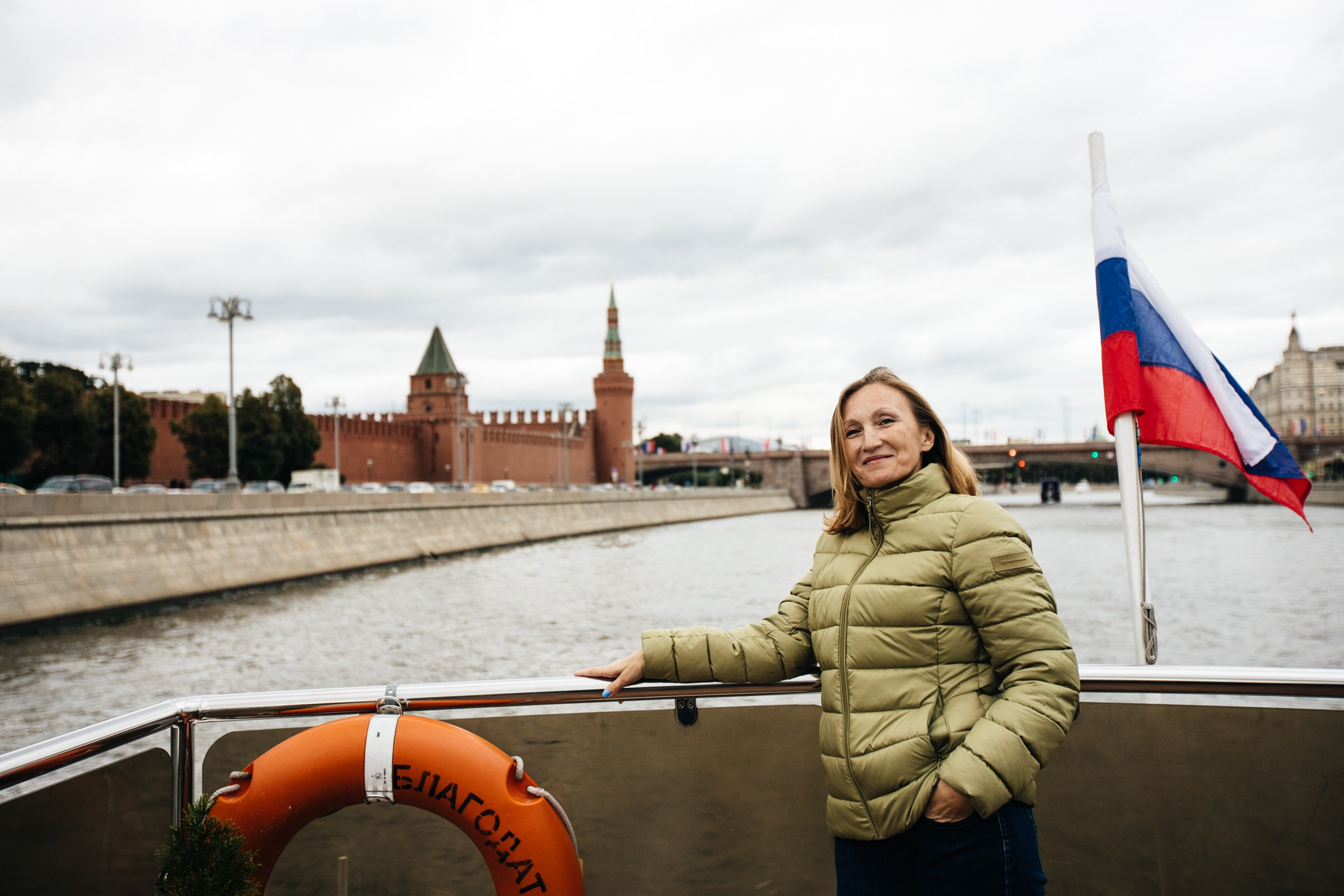 Корпоратив на теплоходе. Женский и репортажный фотограф Москва Натали Смирнова