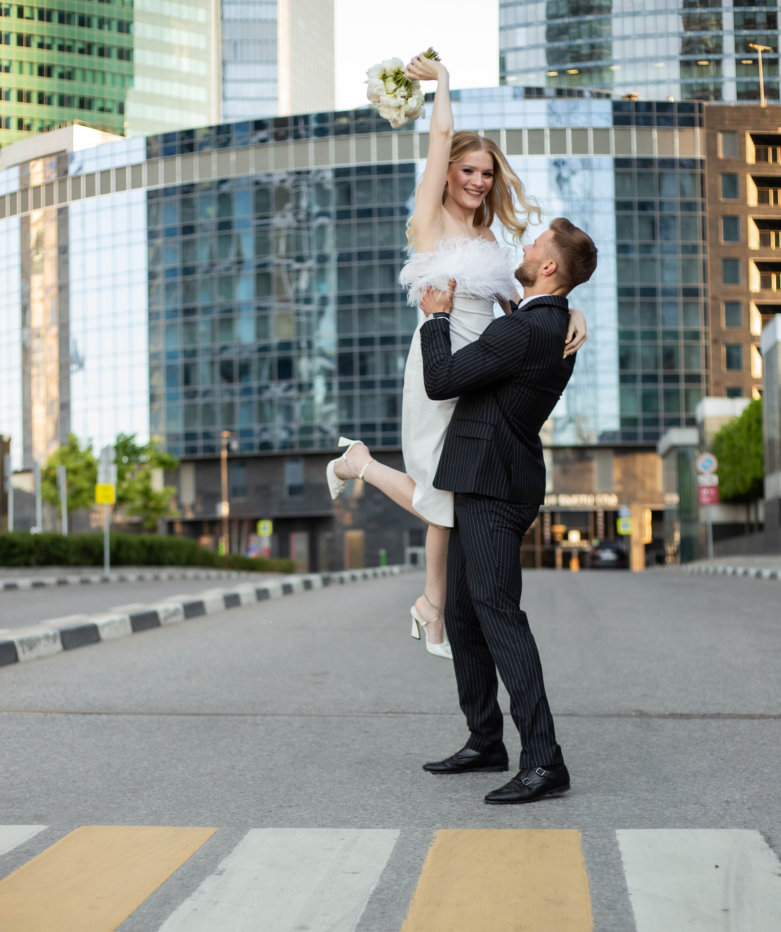 СВАДЕБНАЯ ПРОГУЛКА. Репортажный фотограф Москва (детские праздники, квизы, концерты, дни рождения, свадьбы)