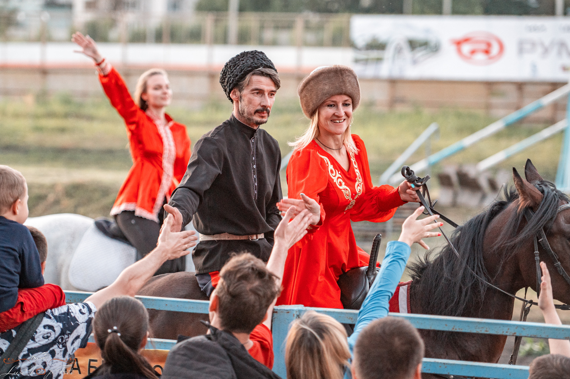 100 лет Тверскому ипподрому!. Конный и фотограф с животными в Твери Топталова Люся