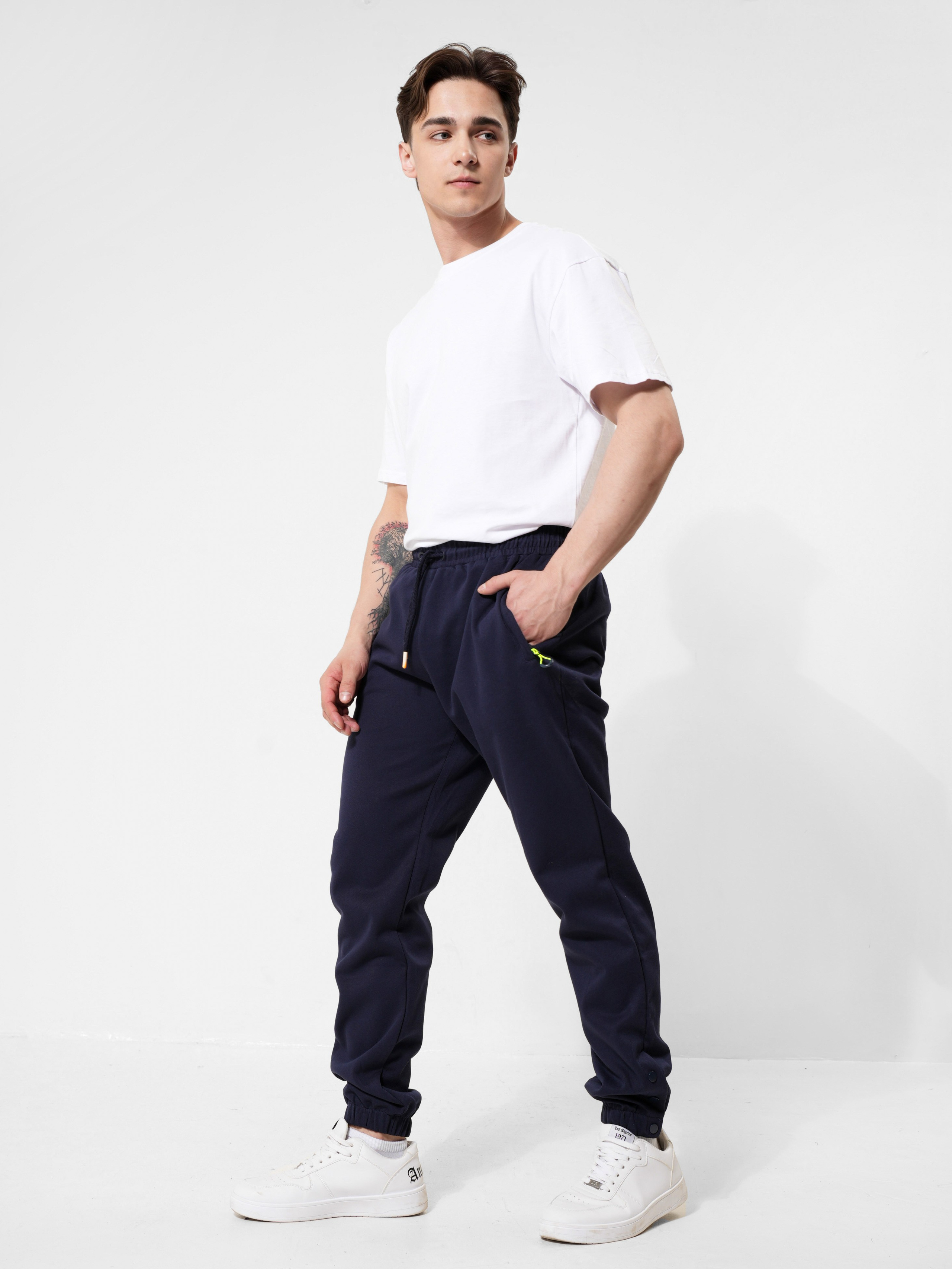 Олег. ТМ Продакшн — Съемка для маркетплейсов в Москве