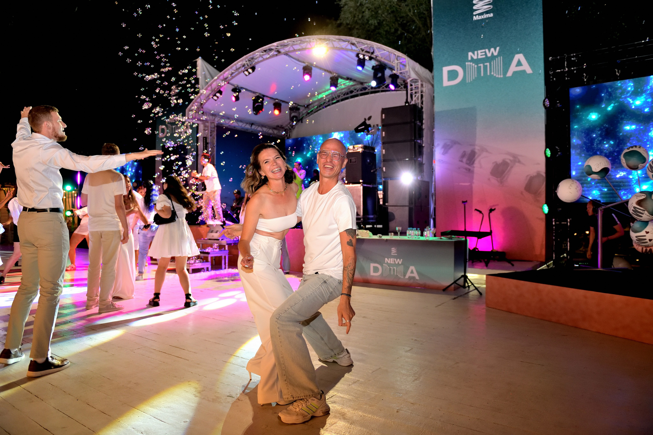 "Как выглядит веселый и красивый летний корпоратив"?