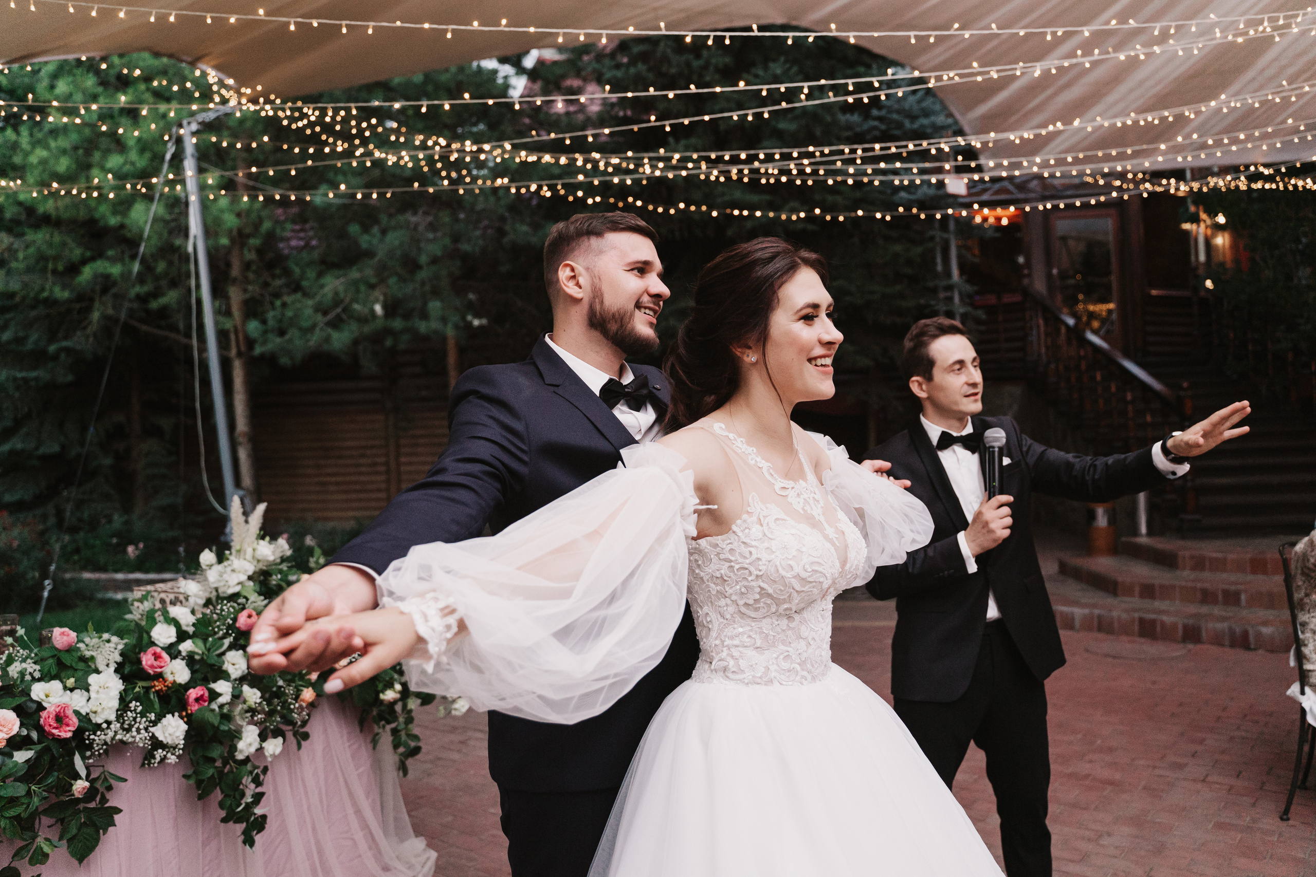 Ведущий Вячеслав Тиманов