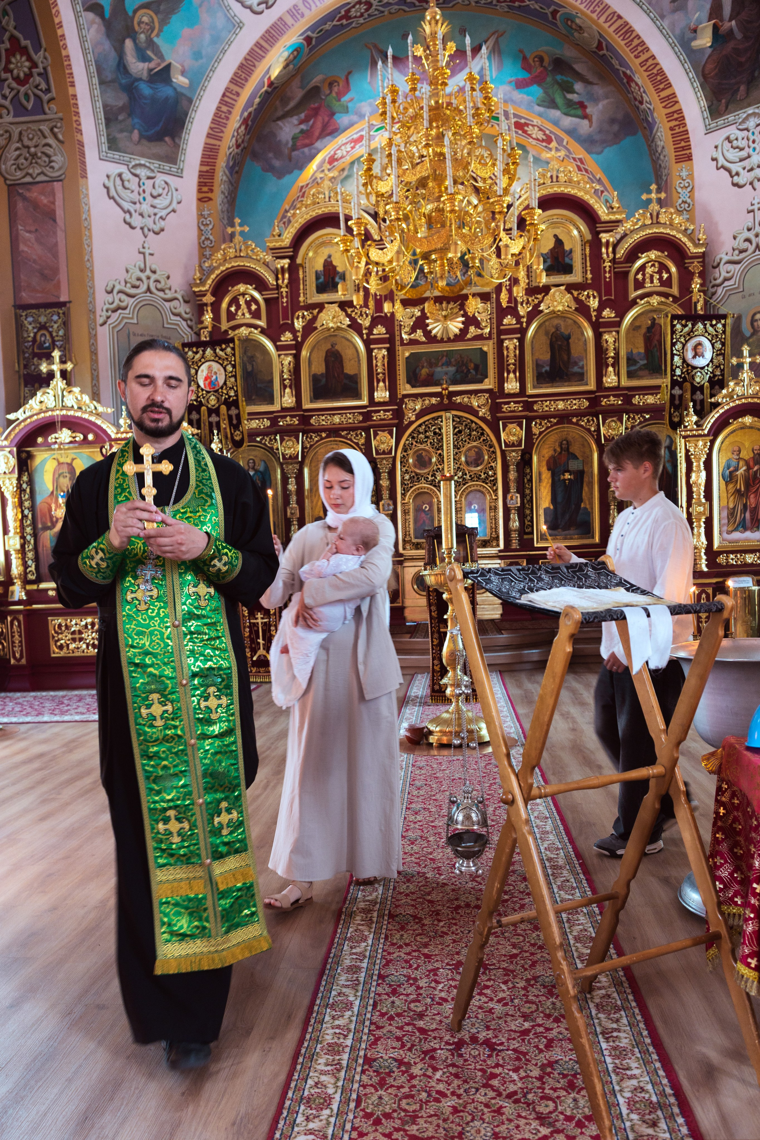 Крещение в храме или венчание. Фотограф Рябинин Евгений. Нижний тагил\Екатеринбург