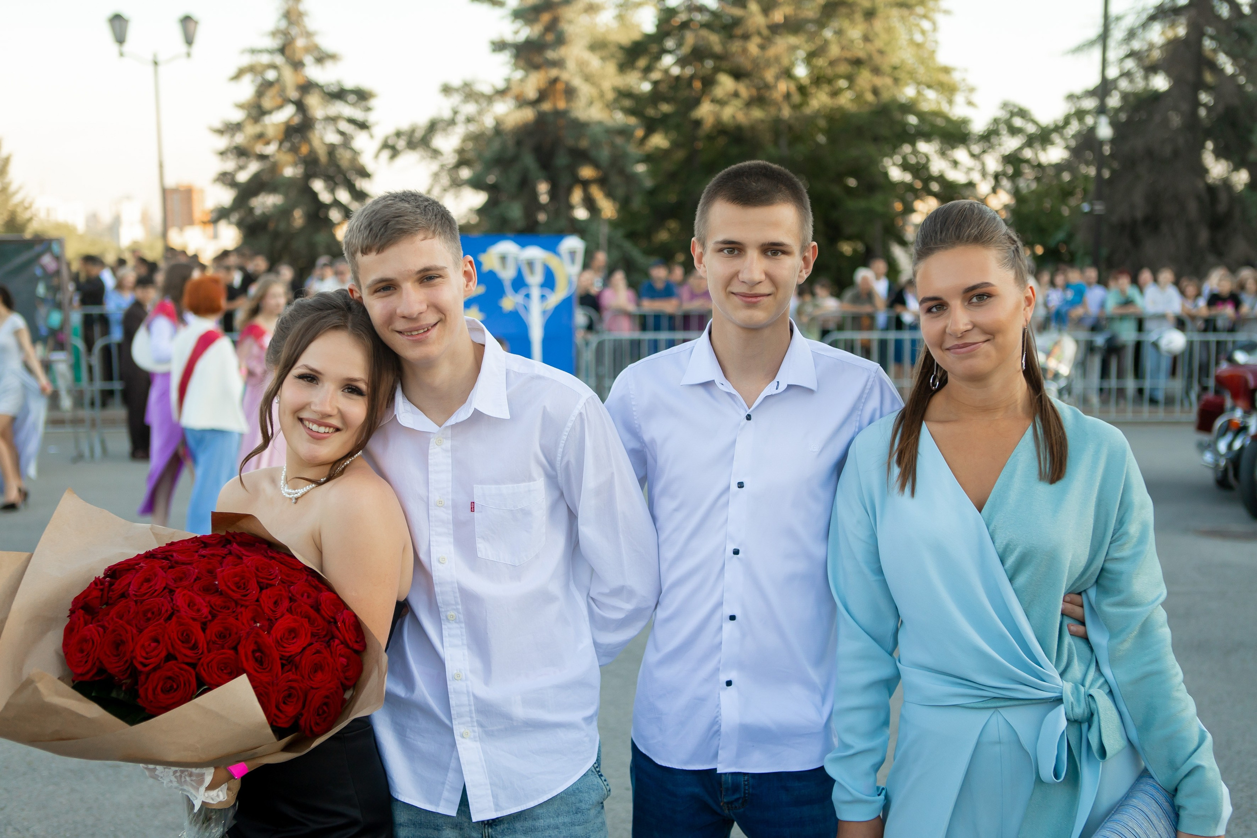 Выпускной Гимназия 12 2024 г. Свадебный и портретный Фотограф в Липецке Дмитрий Котюков