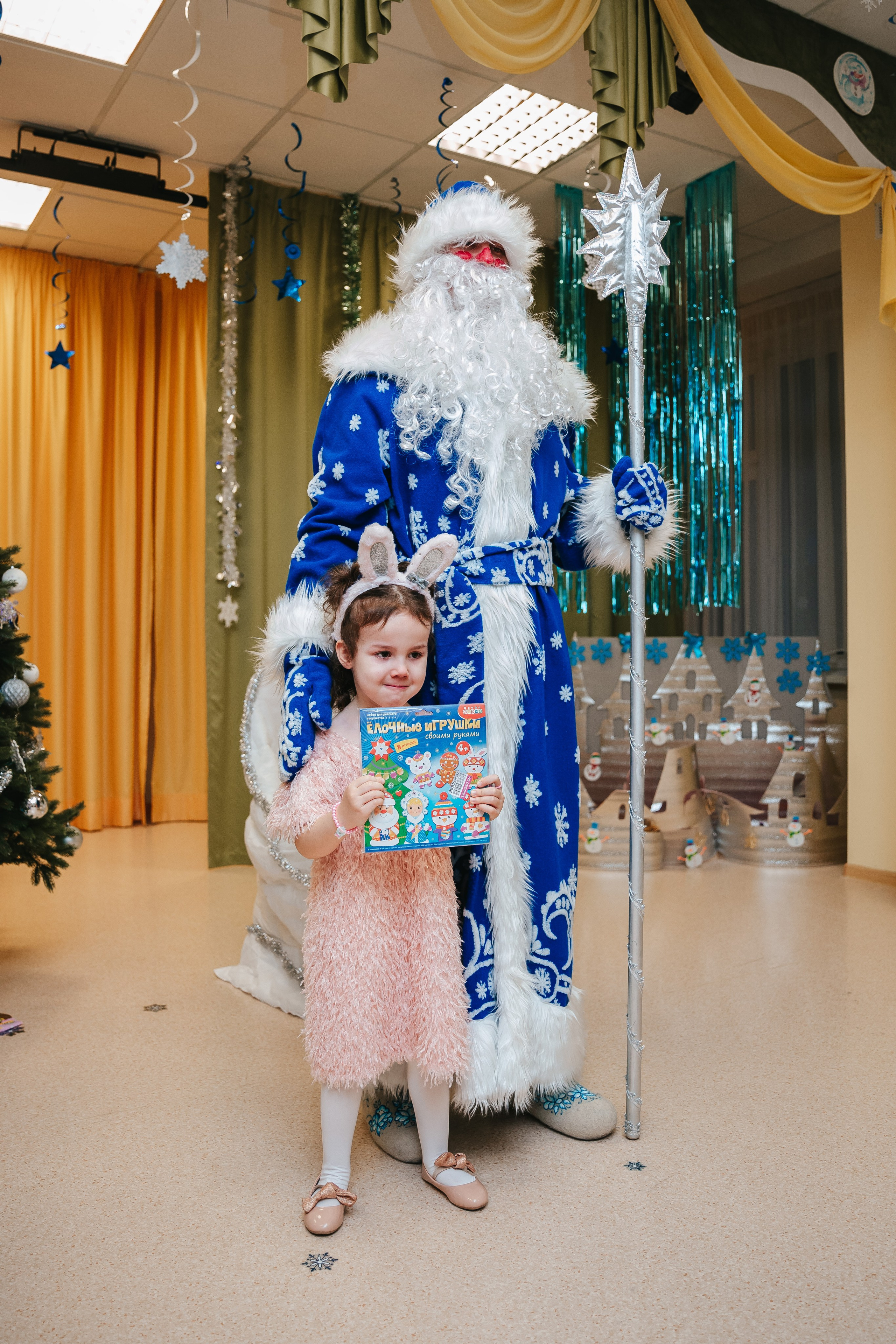 Новогодний утренник в младшей группе. Семейный lifestyle фотограф в Санкт-Петербурге Людмила Пахомова