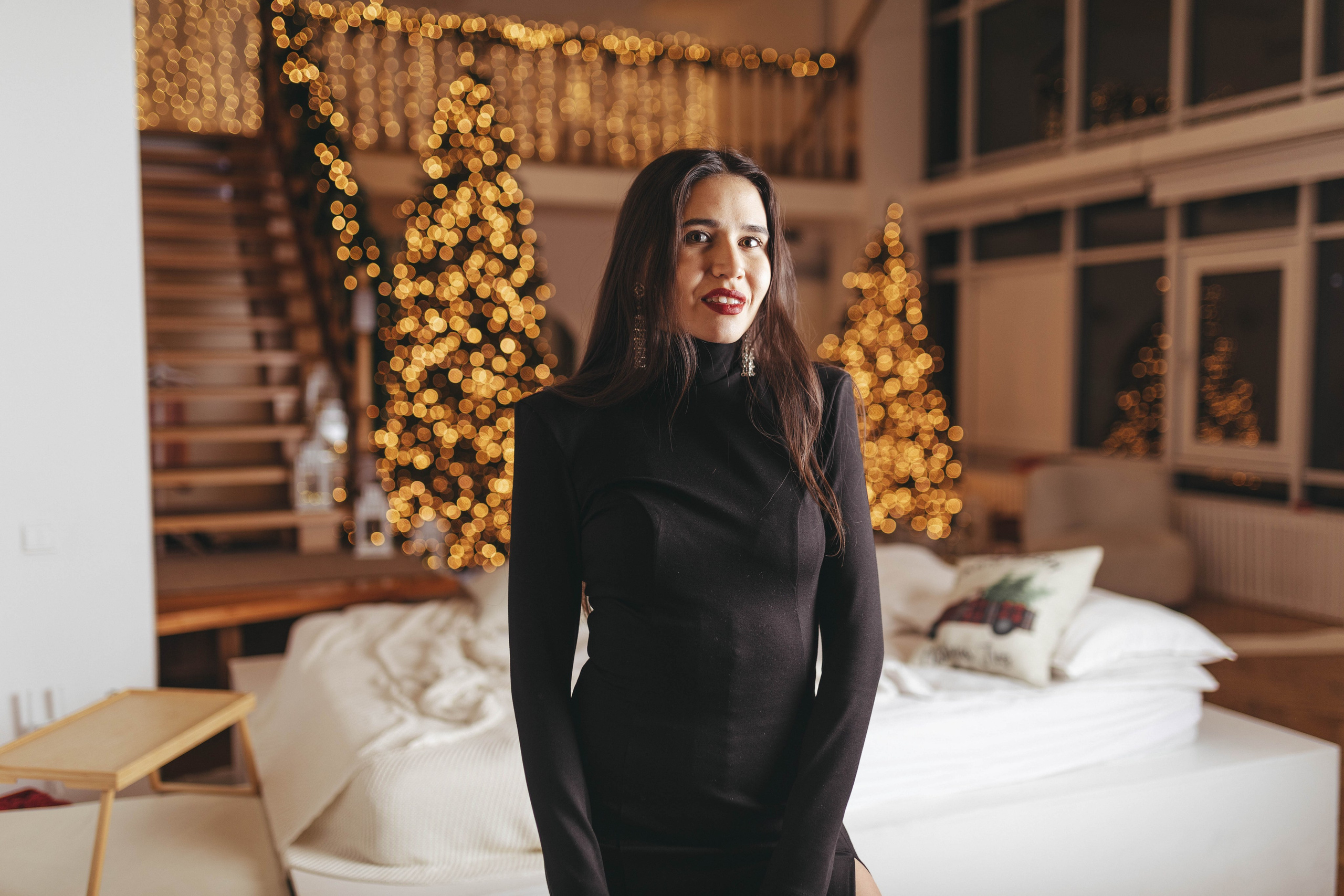 Аврора, Ира, Женя. Главная