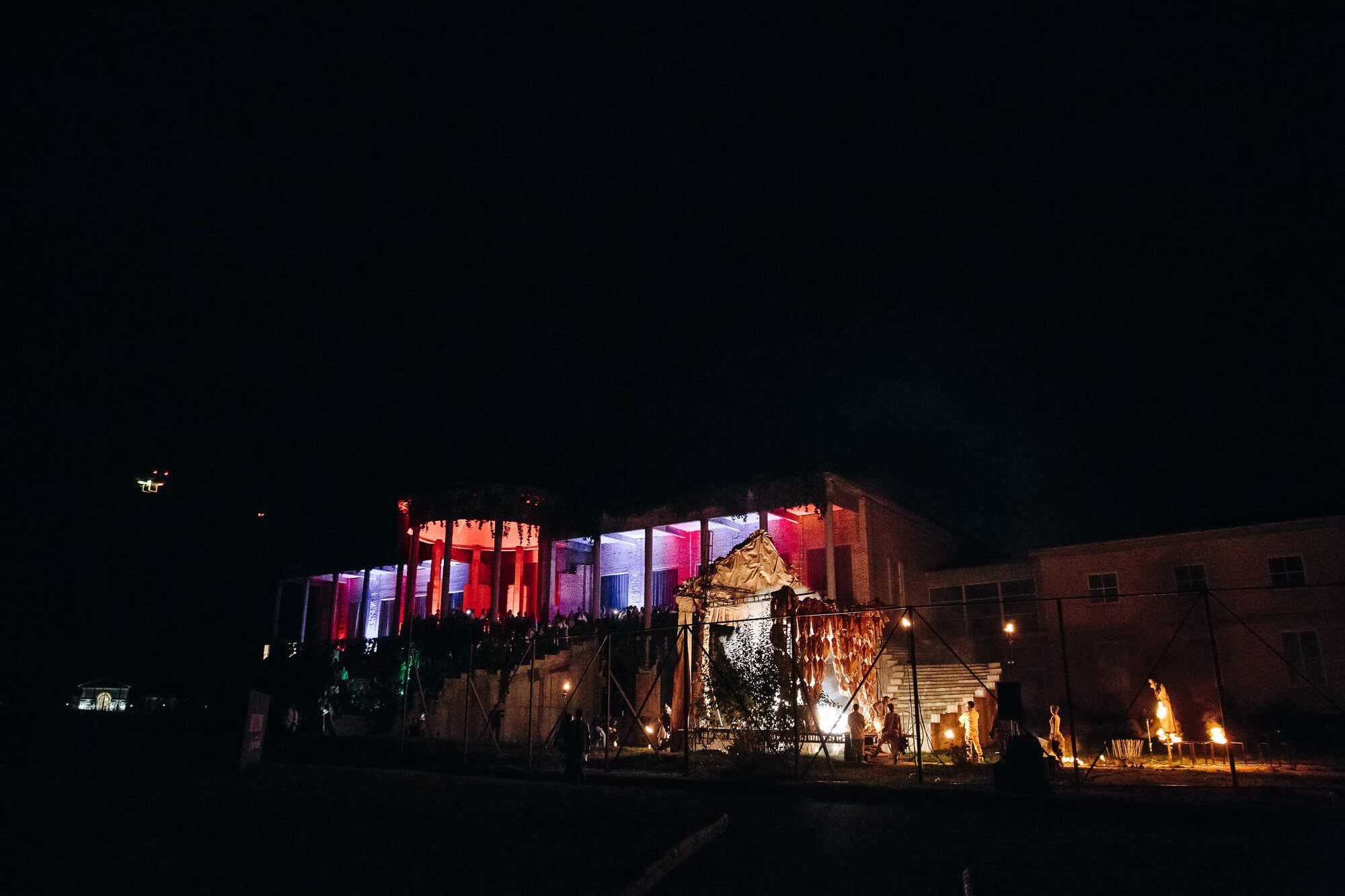 Свадьба в Москве, магический дом. Свадебный фотограф в Санкт-Петербурге и Москве Андрей Нестеров