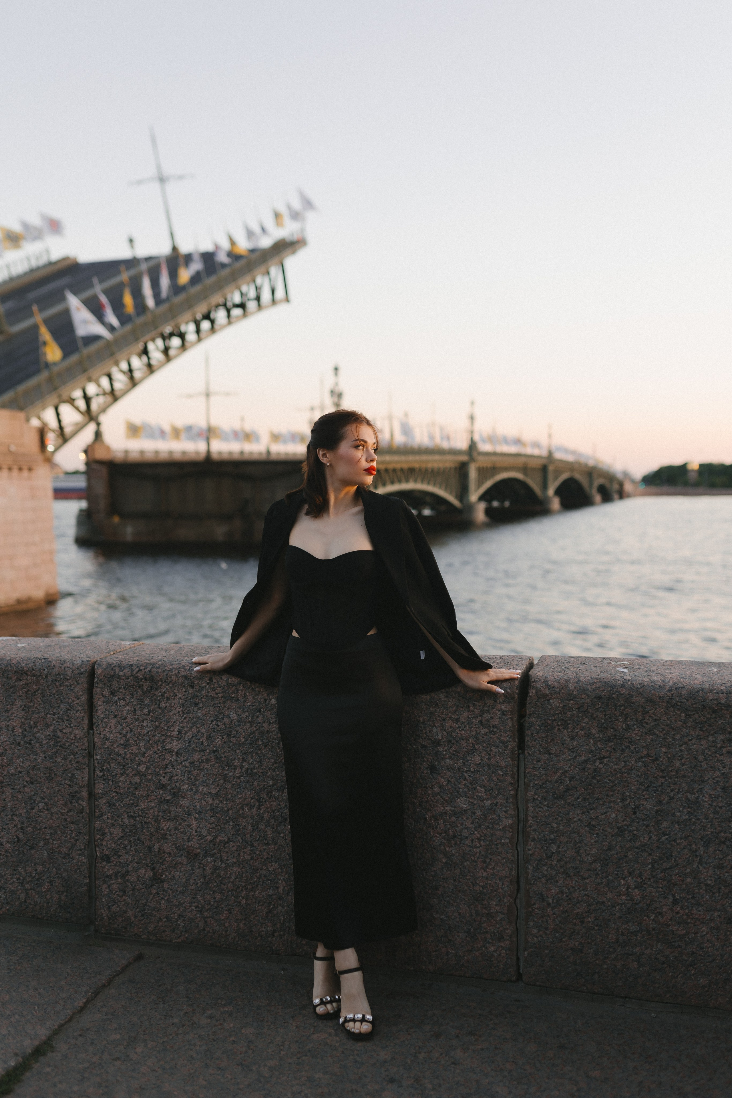 Рассвет в городе мостов. Фотограф и видеограф в Мурманске, Москве Екатерина Нечаева