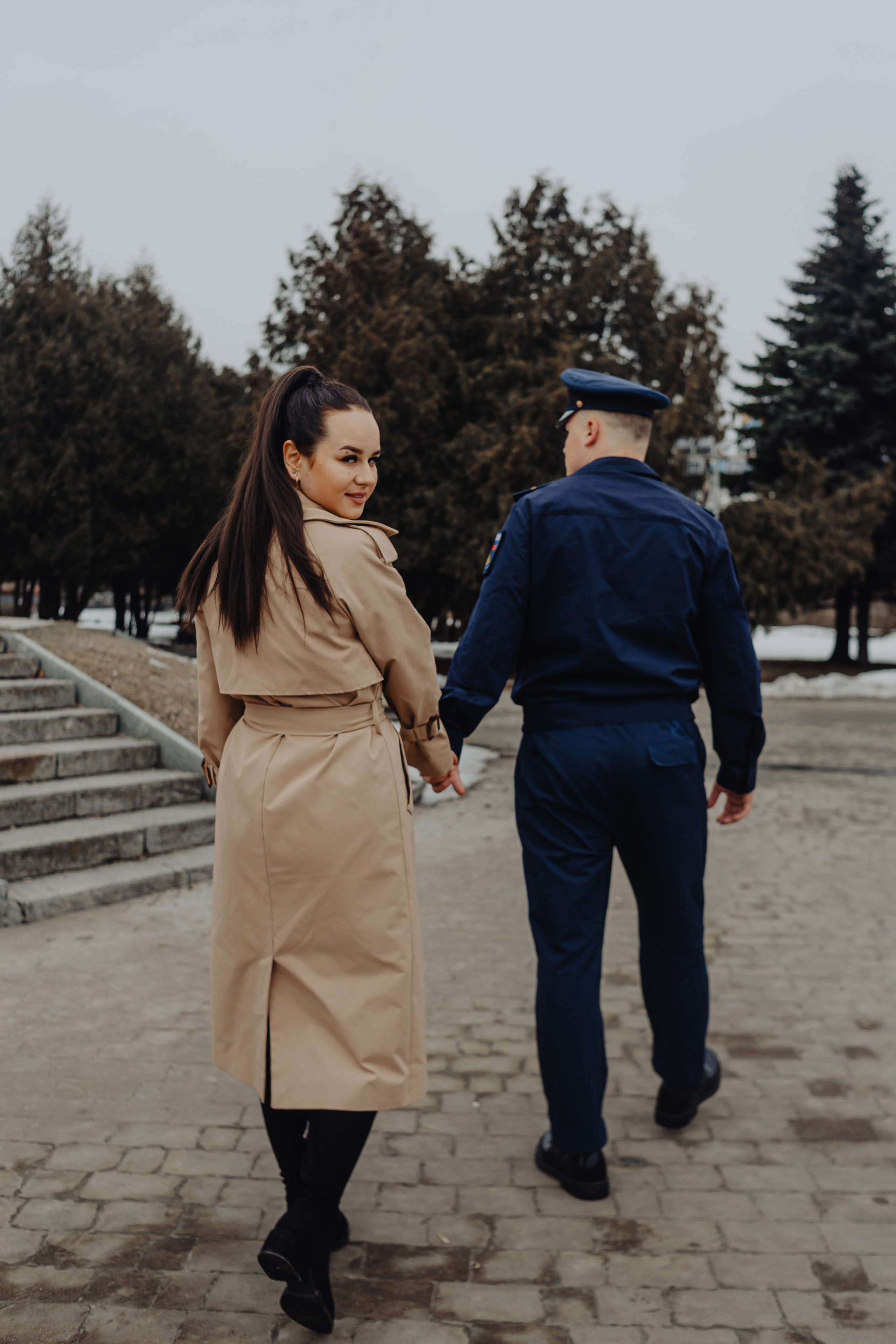 Предложение руки. Фотограф Брянск