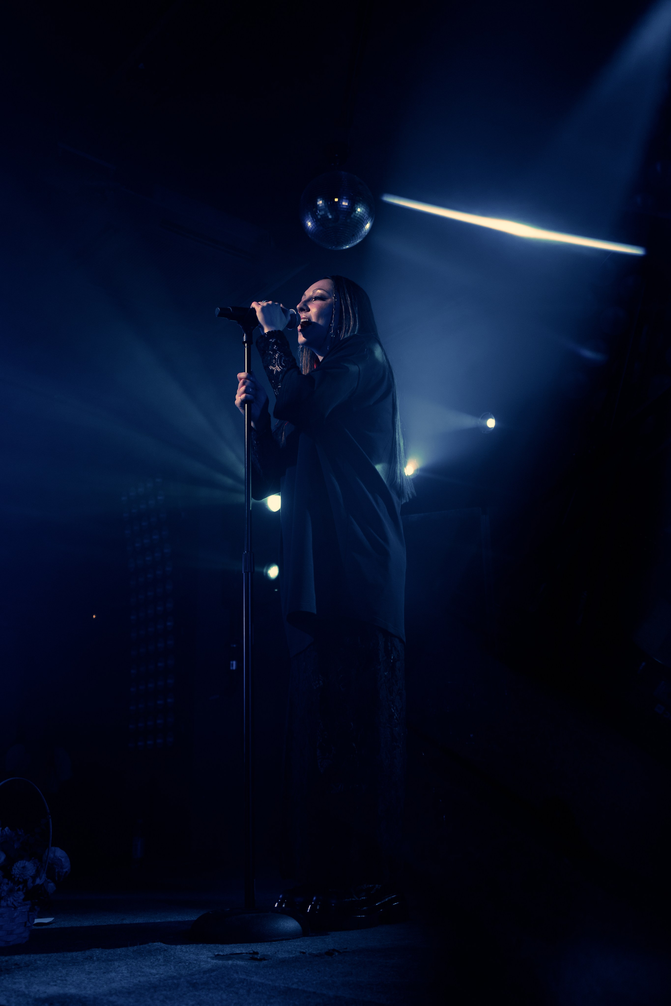 Аили. Первый сольный концерт в"Мумий Тролль Music Bar». Никита Скрипник — ТЕАТР В СТИЛЕ ФЭШН