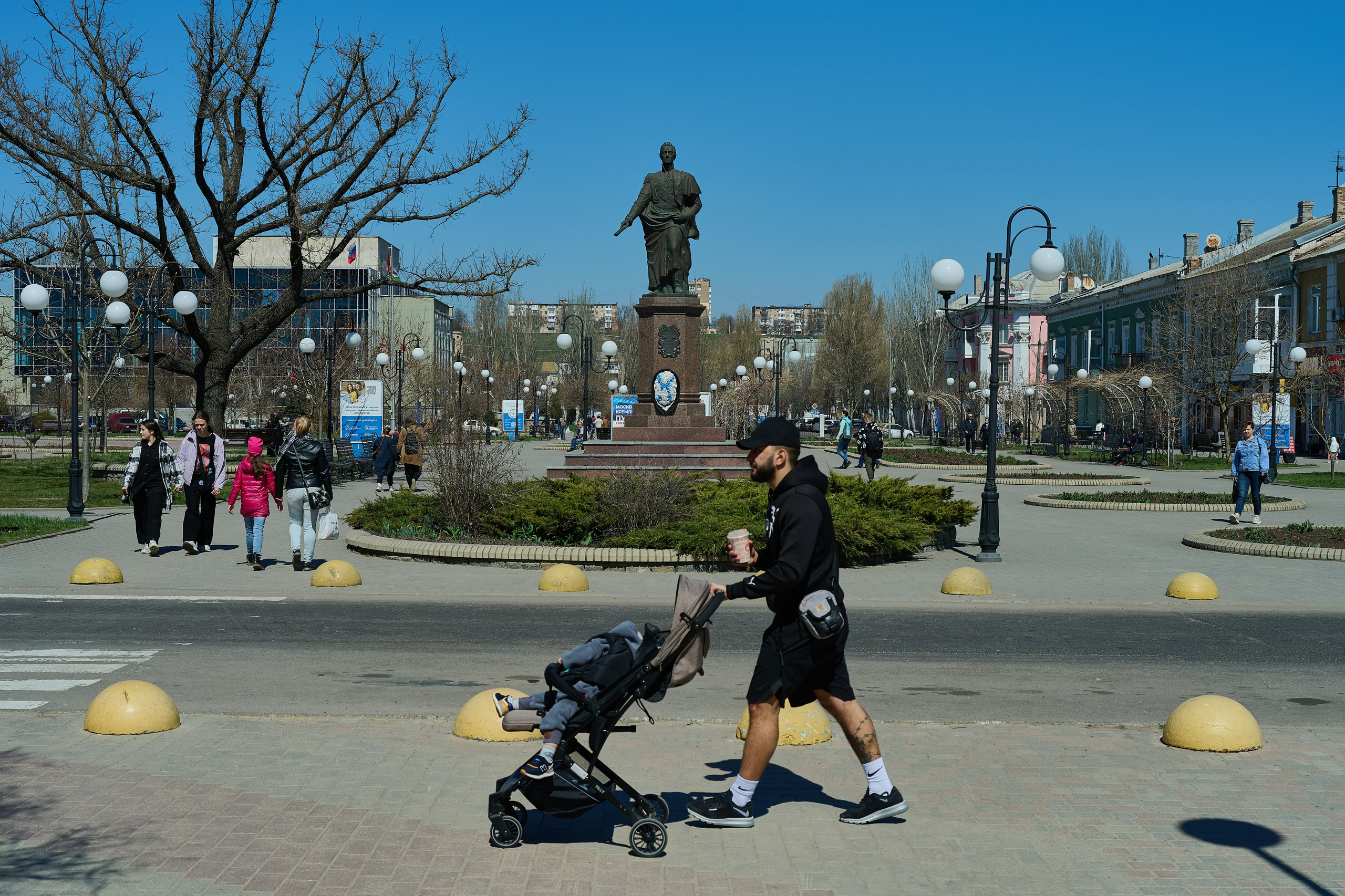 Бердянск. Апрель 2024. Фотограф Роман Адлер