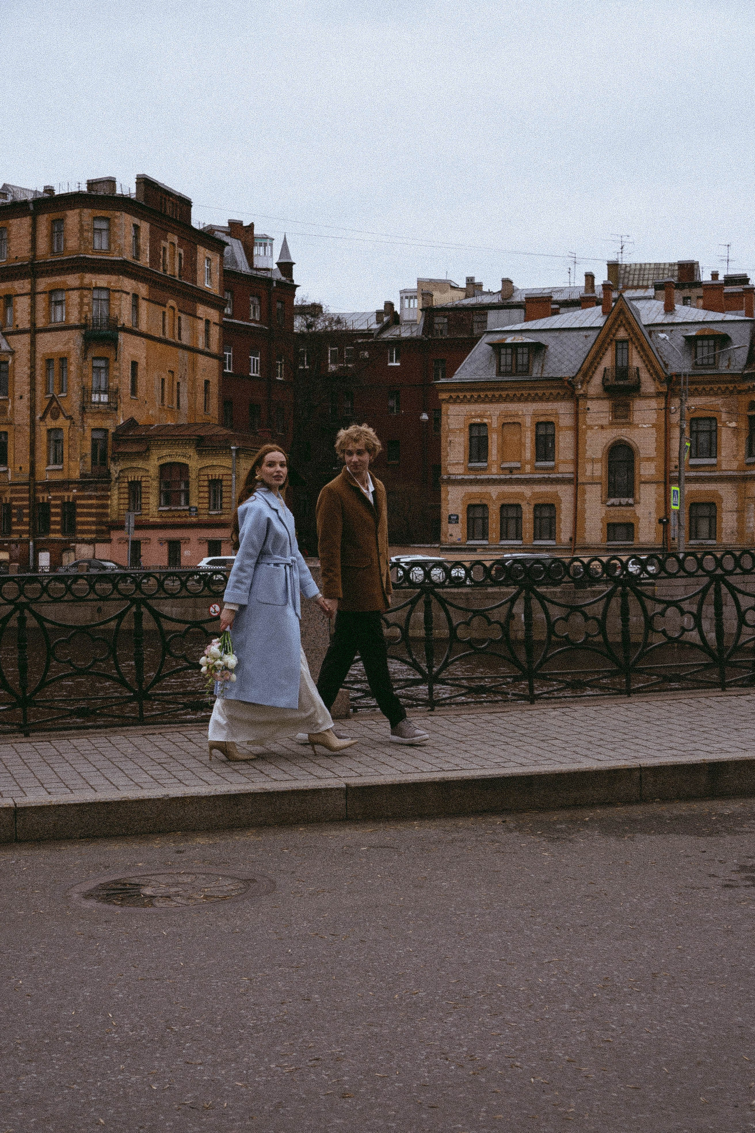 СВАДЕБНАЯ ПРОГУЛКА ПО ПЕТРОГРАДКЕ ВЕСНОЙ (ФОТОСЕССИИЯ ПАРЫ СВАДЕБНАЯ). Профессиональный фотограф, Санкт-Петербург — Виктория Богомолова