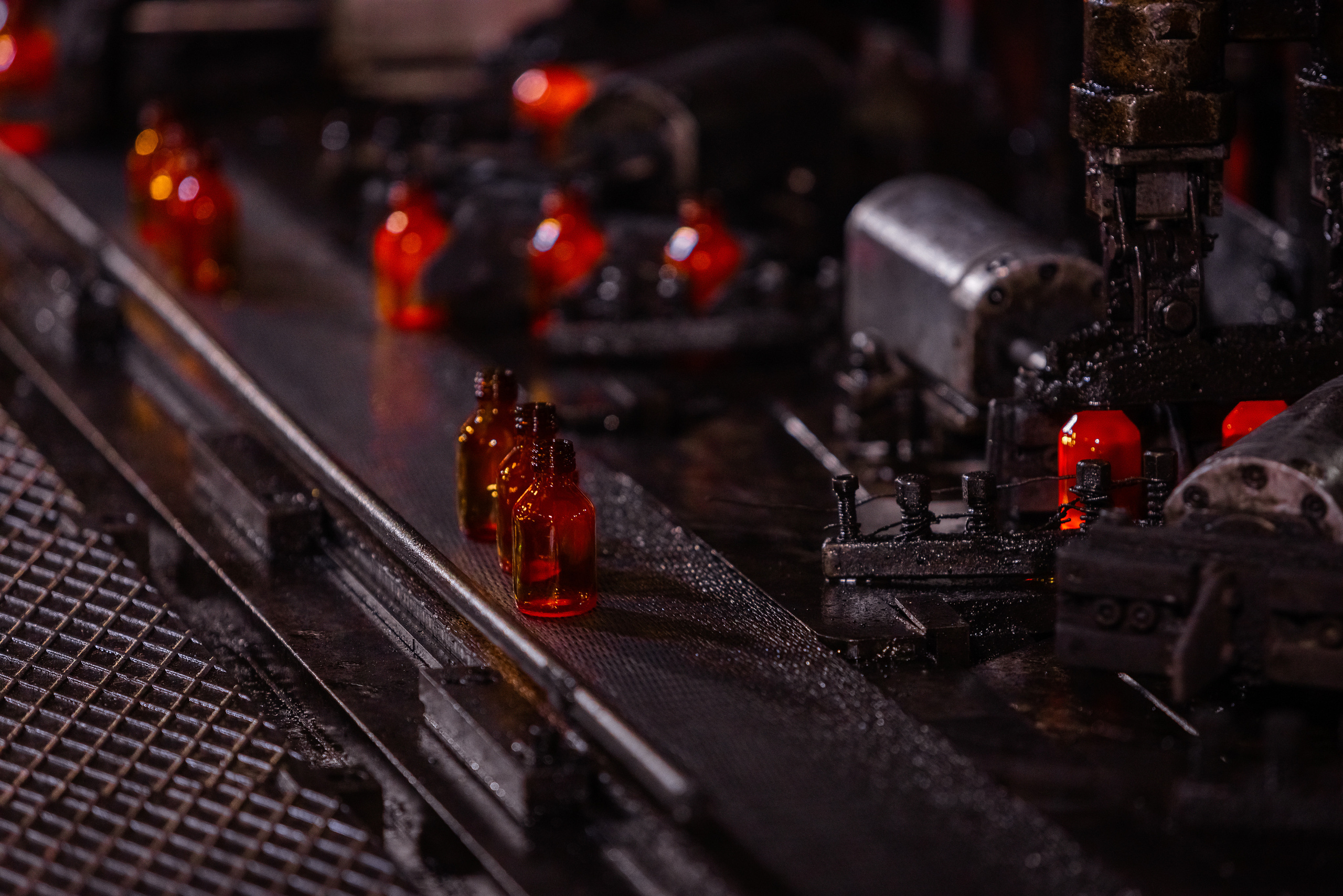 Березичский стекольный завод. Фотограф Виталий Верескун. Козельск-Калуга