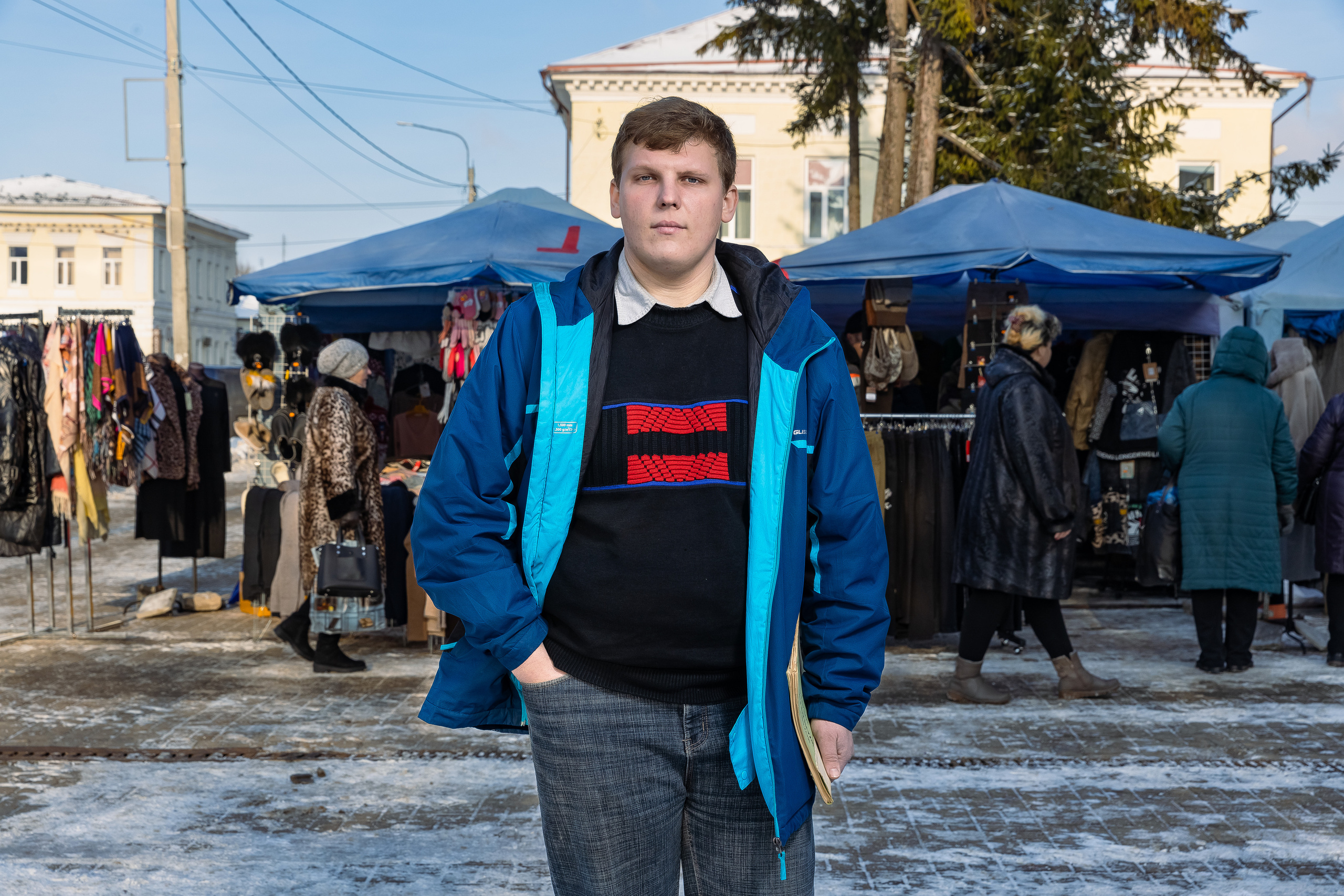 Деревенский пианист. Фотограф Виталий Верескун. Козельск-Калуга