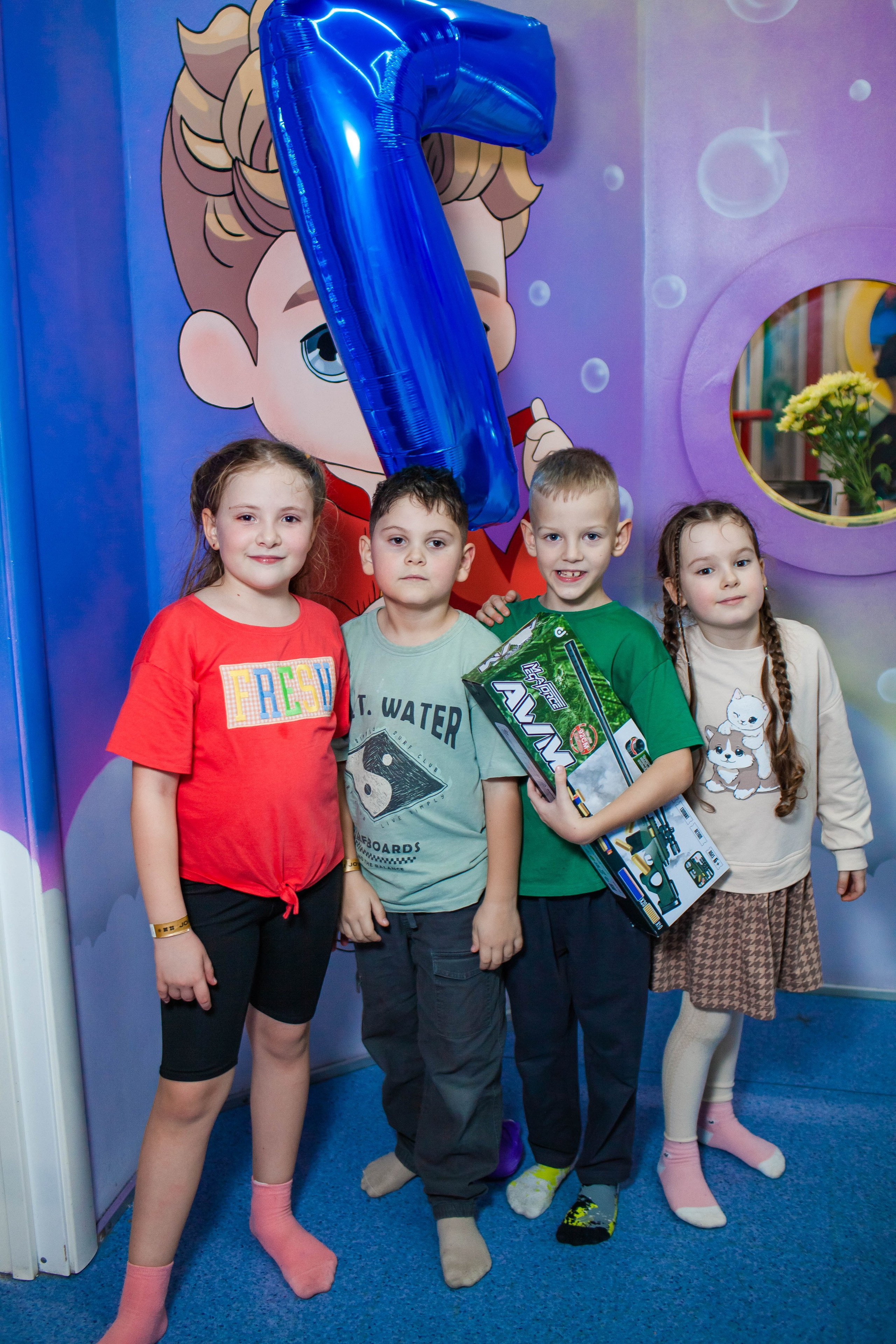 Неон Челендж День рождения Ярослава. Детский и семейный фотограф в Санкт-Петербурге Елизавета Сорокина