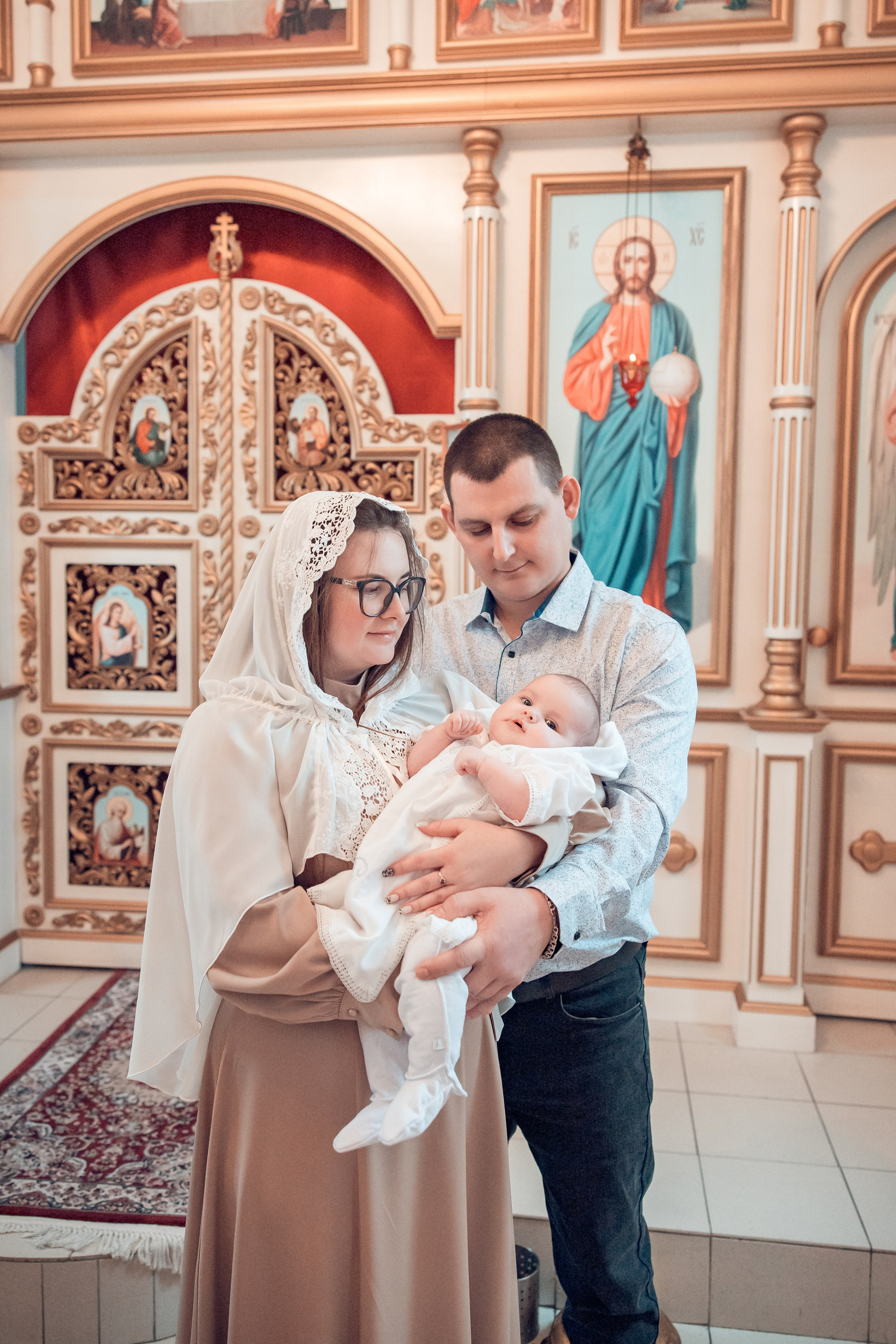 Таинство Крещения Виктории. Церковь Казанской иконы Божией Матери в Вышетравино. Семейный фотограф в Рязани и Рязанской области