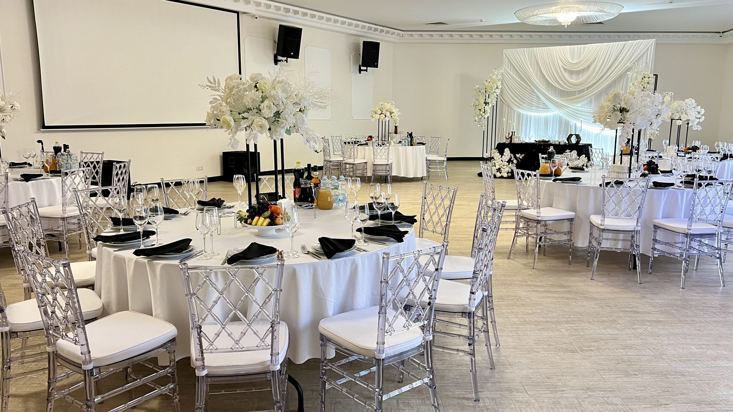 Фотографии зала. Банкетный комплекс и свадебное агенство "Александр Грин"