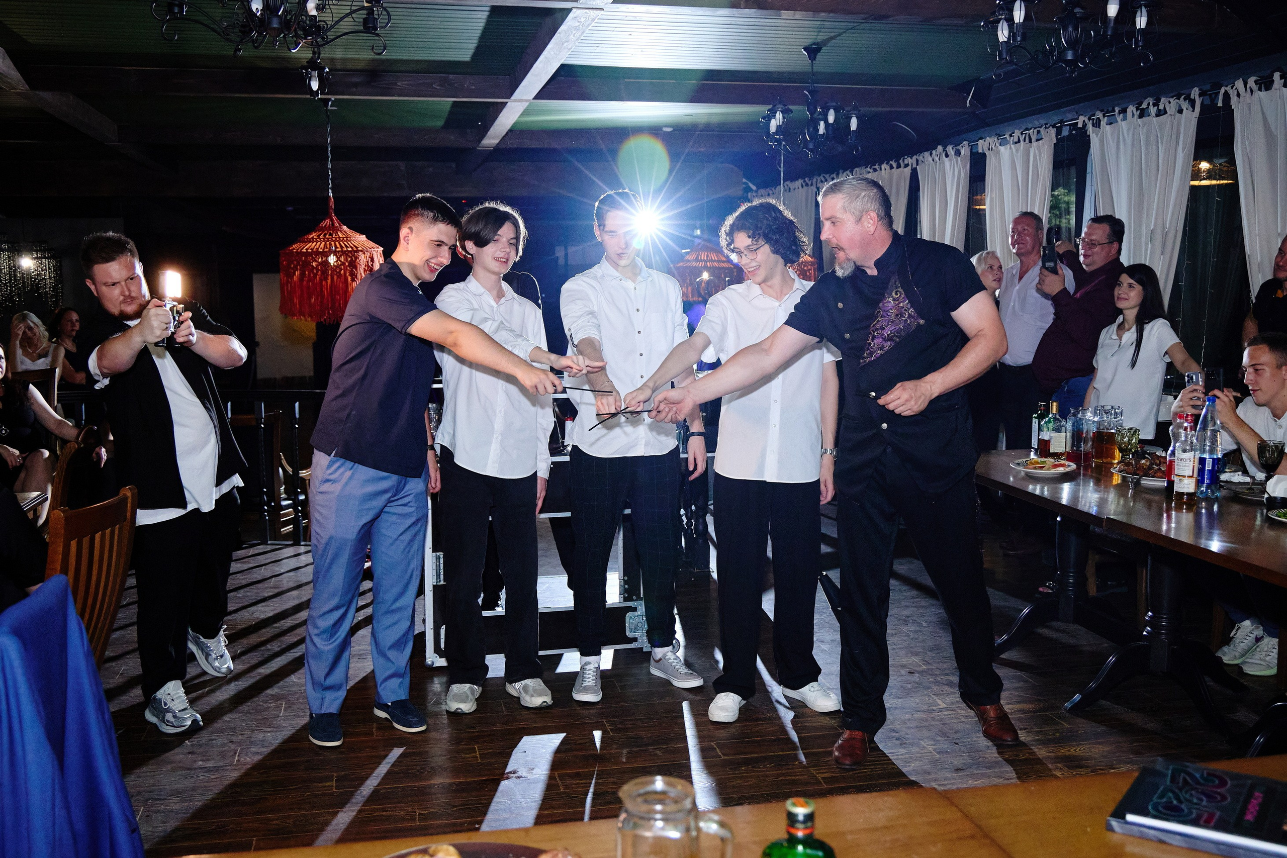 Выпускной 35 Сош. Фотограф Выпускные альбомы Таганрог Сергей Коробченко