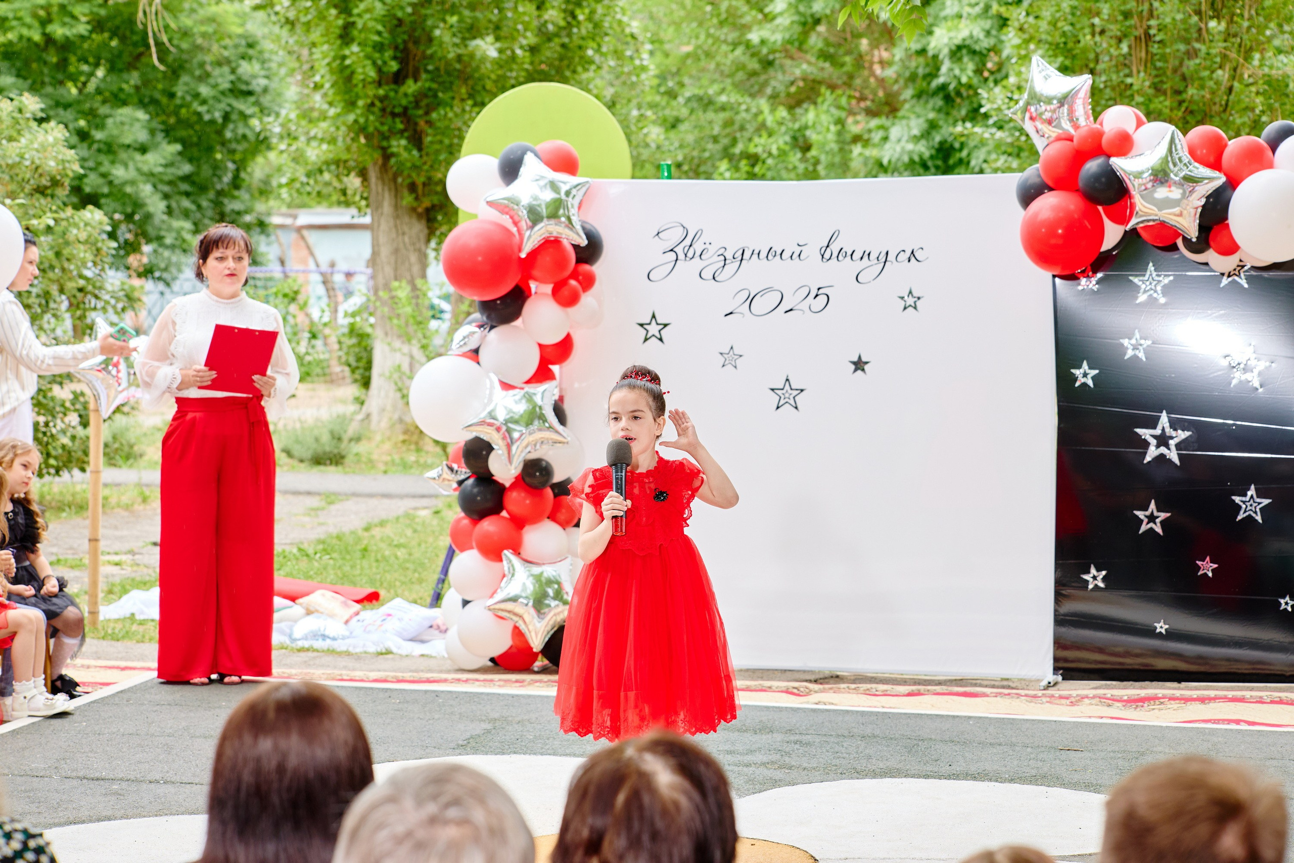 Выпускной 45 сад. Фотограф Выпускные альбомы Таганрог Сергей Коробченко
