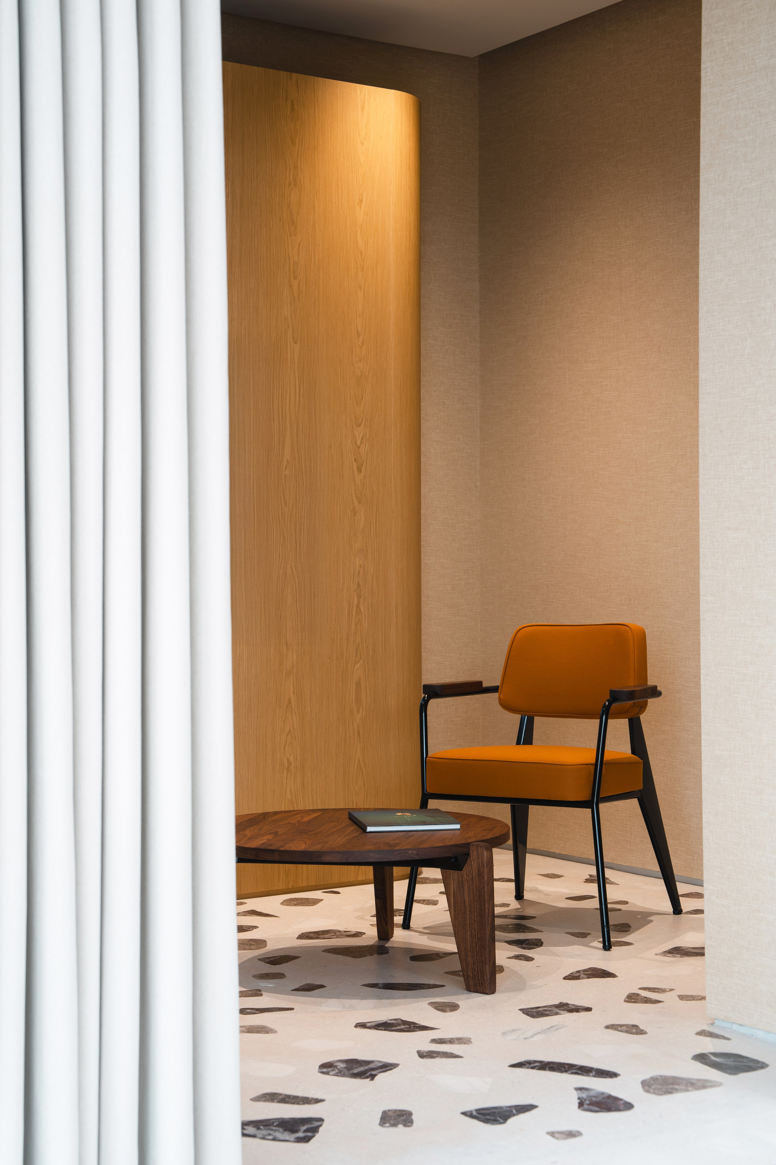 Springs, UNIQ. @tomrus: Рустам Шагиморданов — фотограф