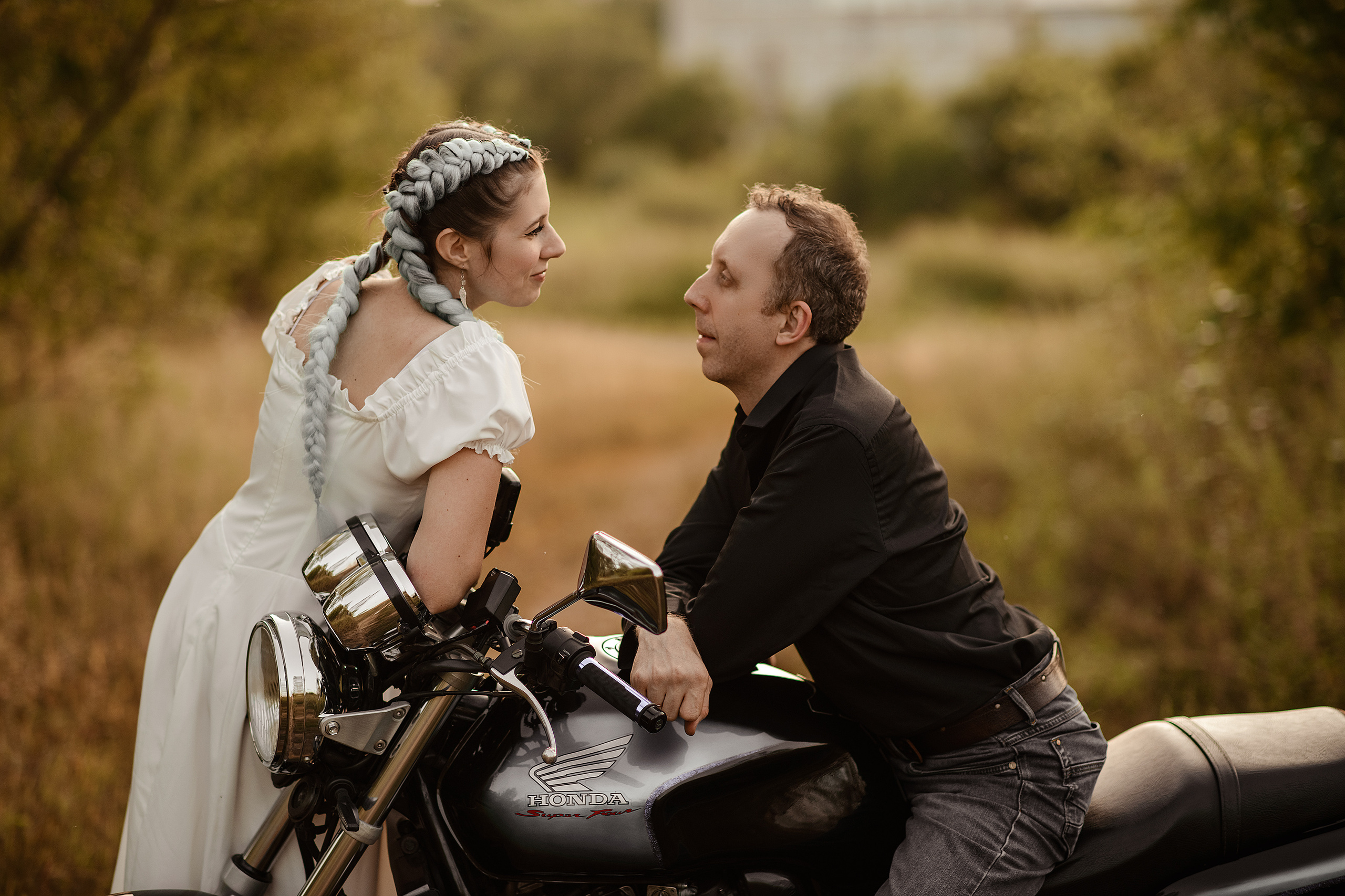 И целого мира мало…