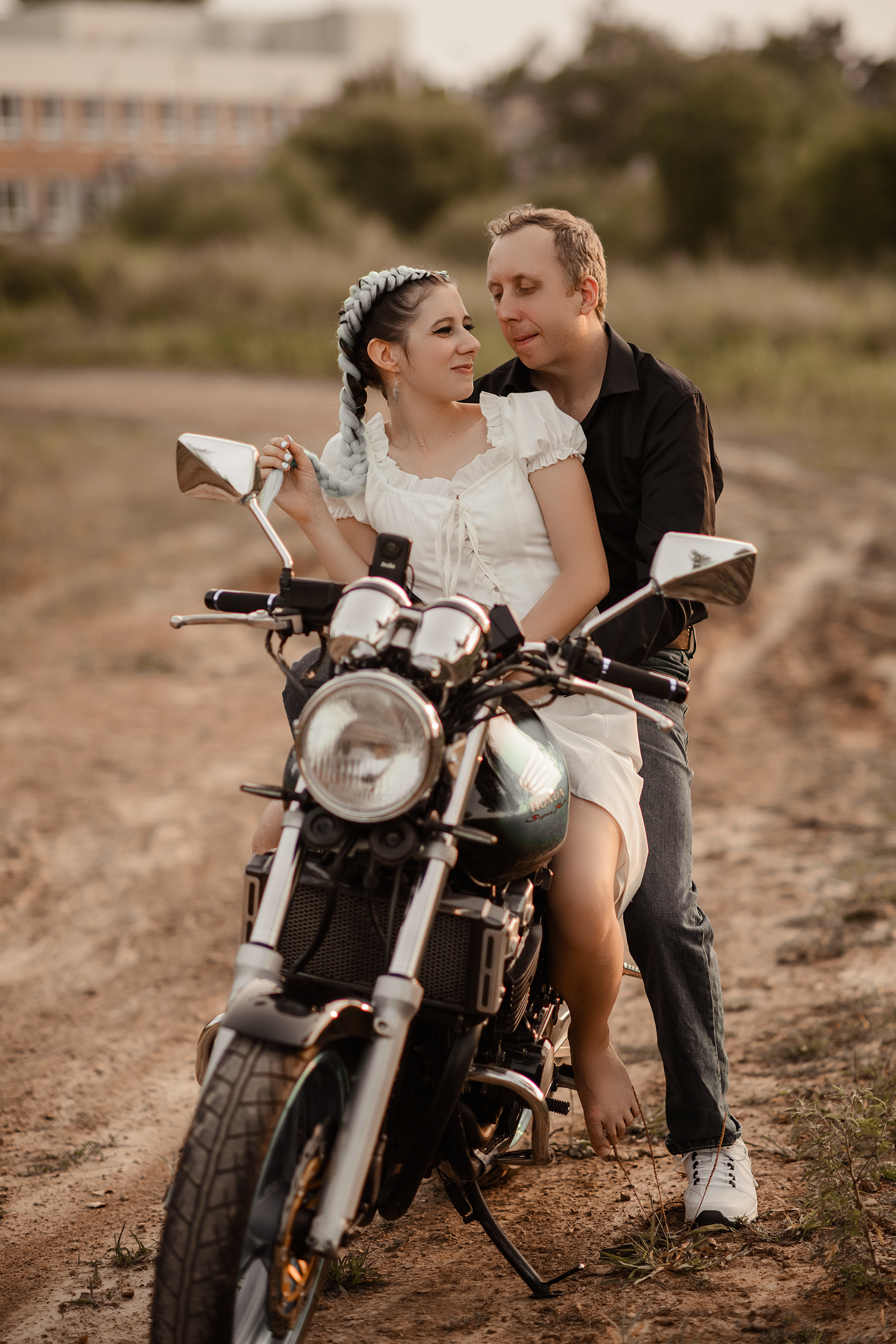 И целого мира мало…