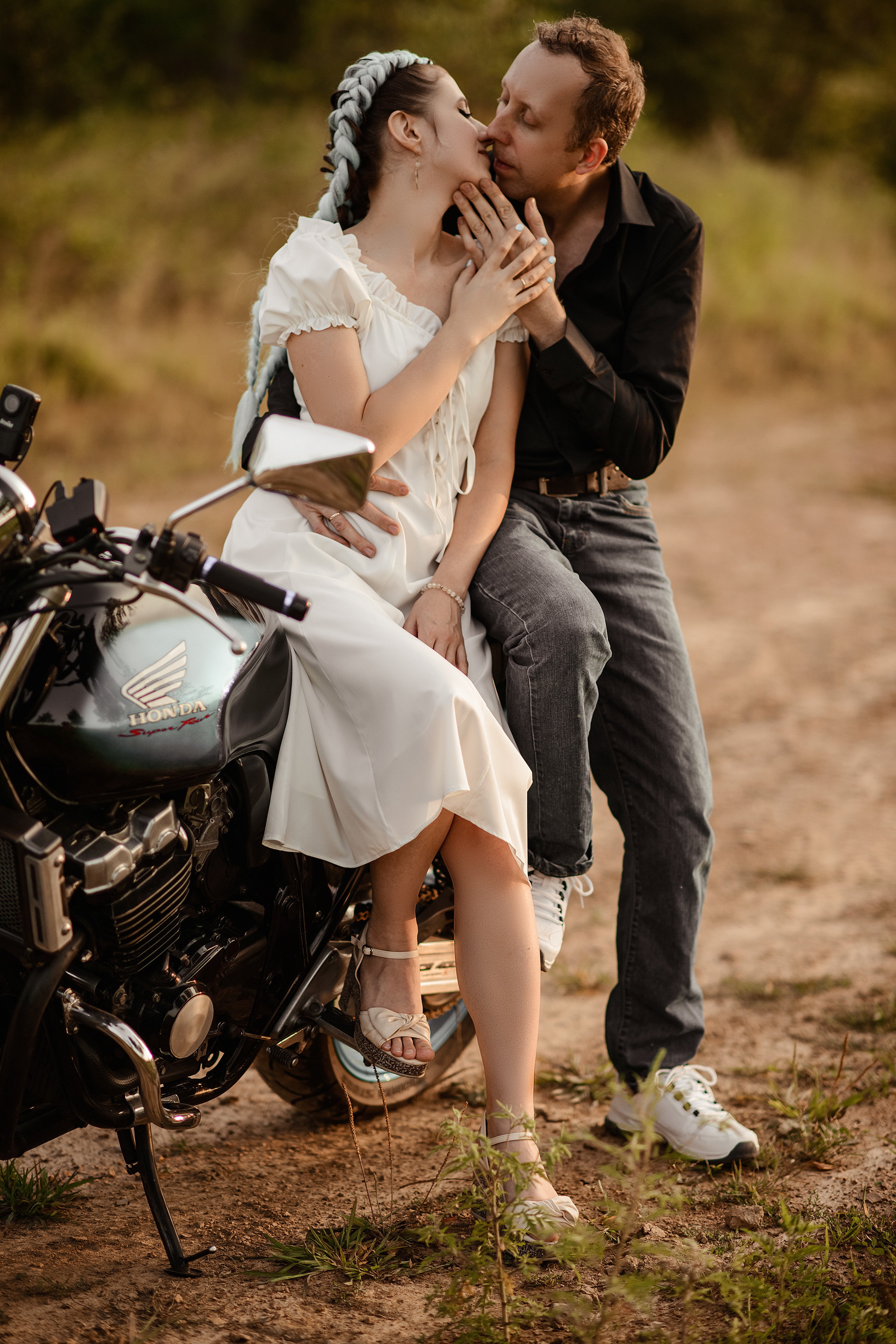 И целого мира мало…