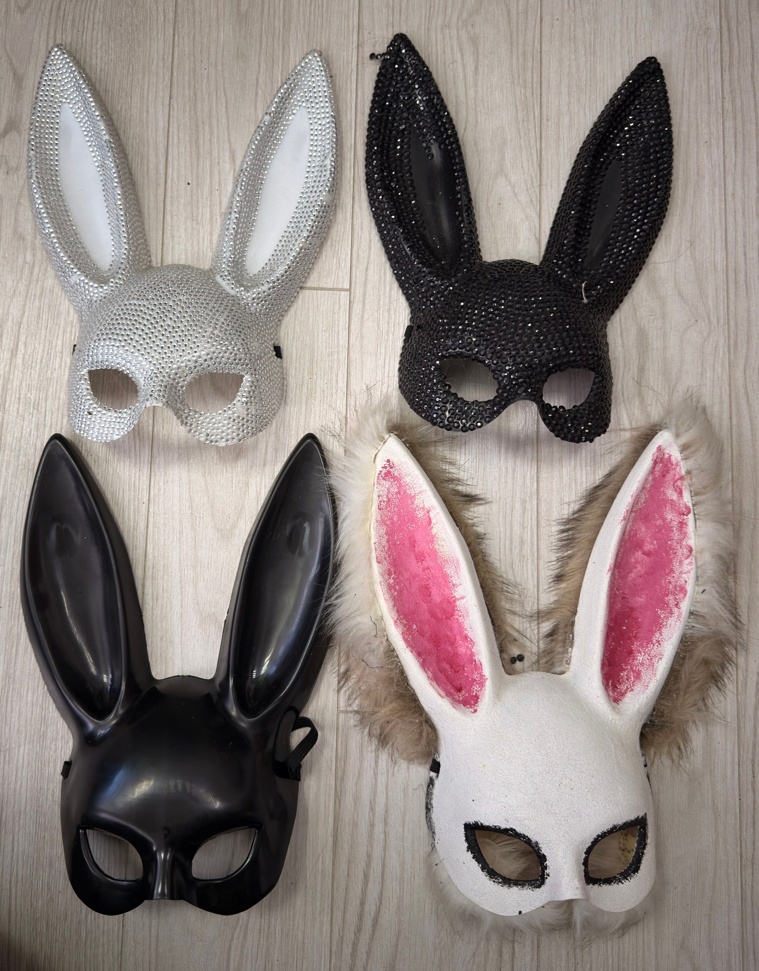 Маски в аренду. Аренда костюмов, платьев и реквизита для фотосессий на Камчатке